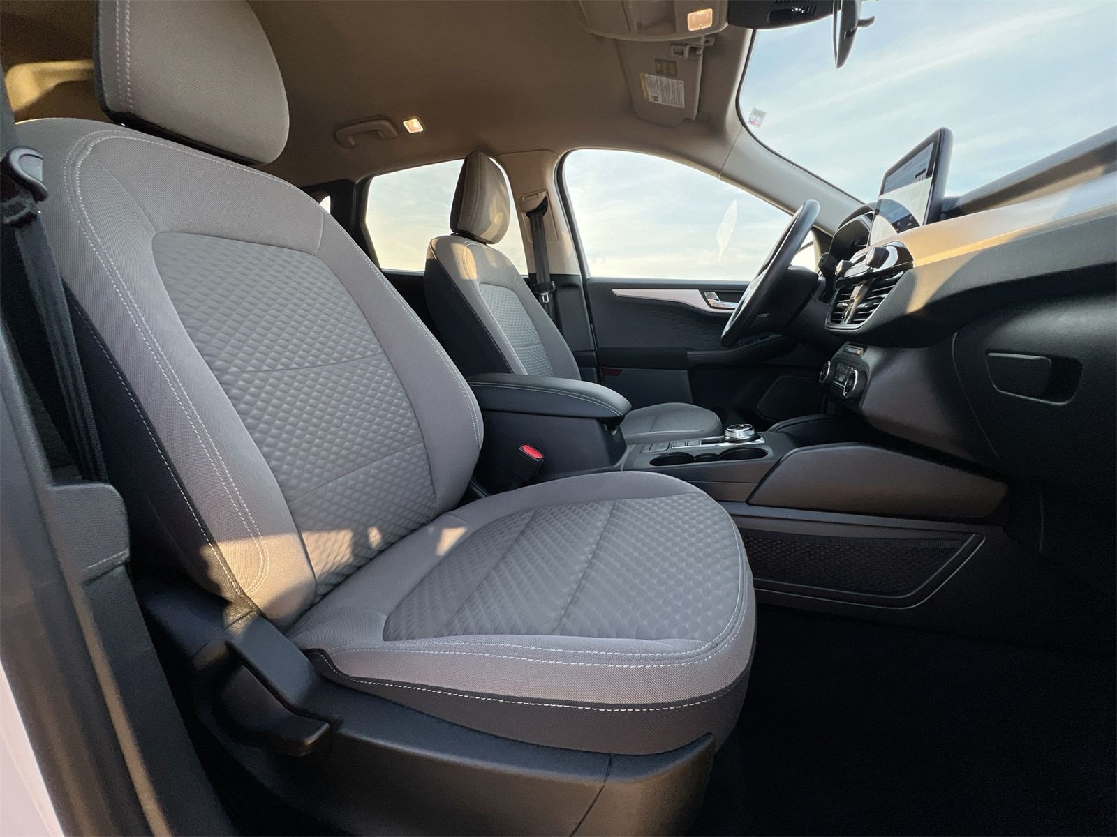 Thumbnail: 2020 Ford Escape - 21