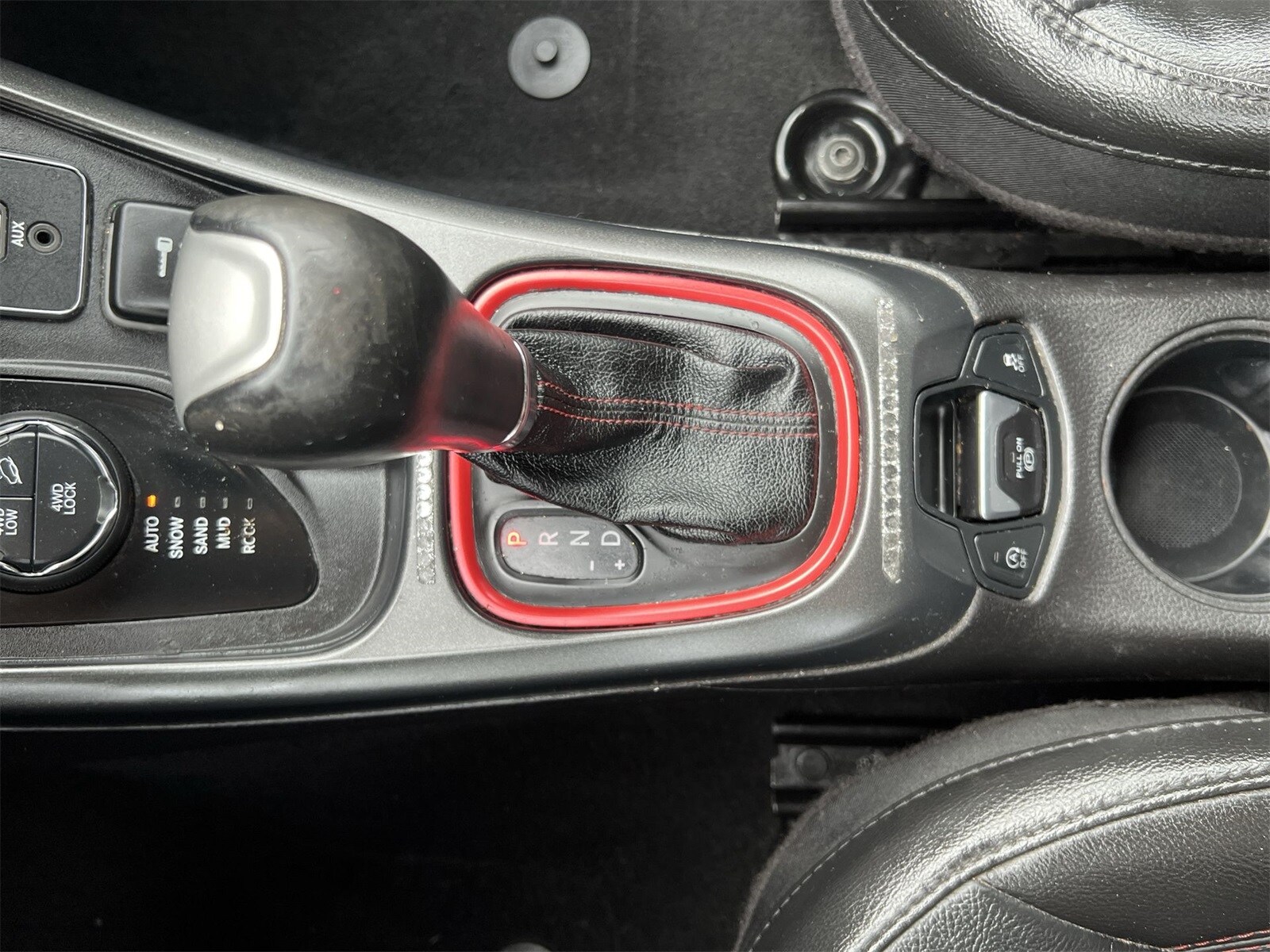 Thumbnail: 2020 Jeep Compass - 32