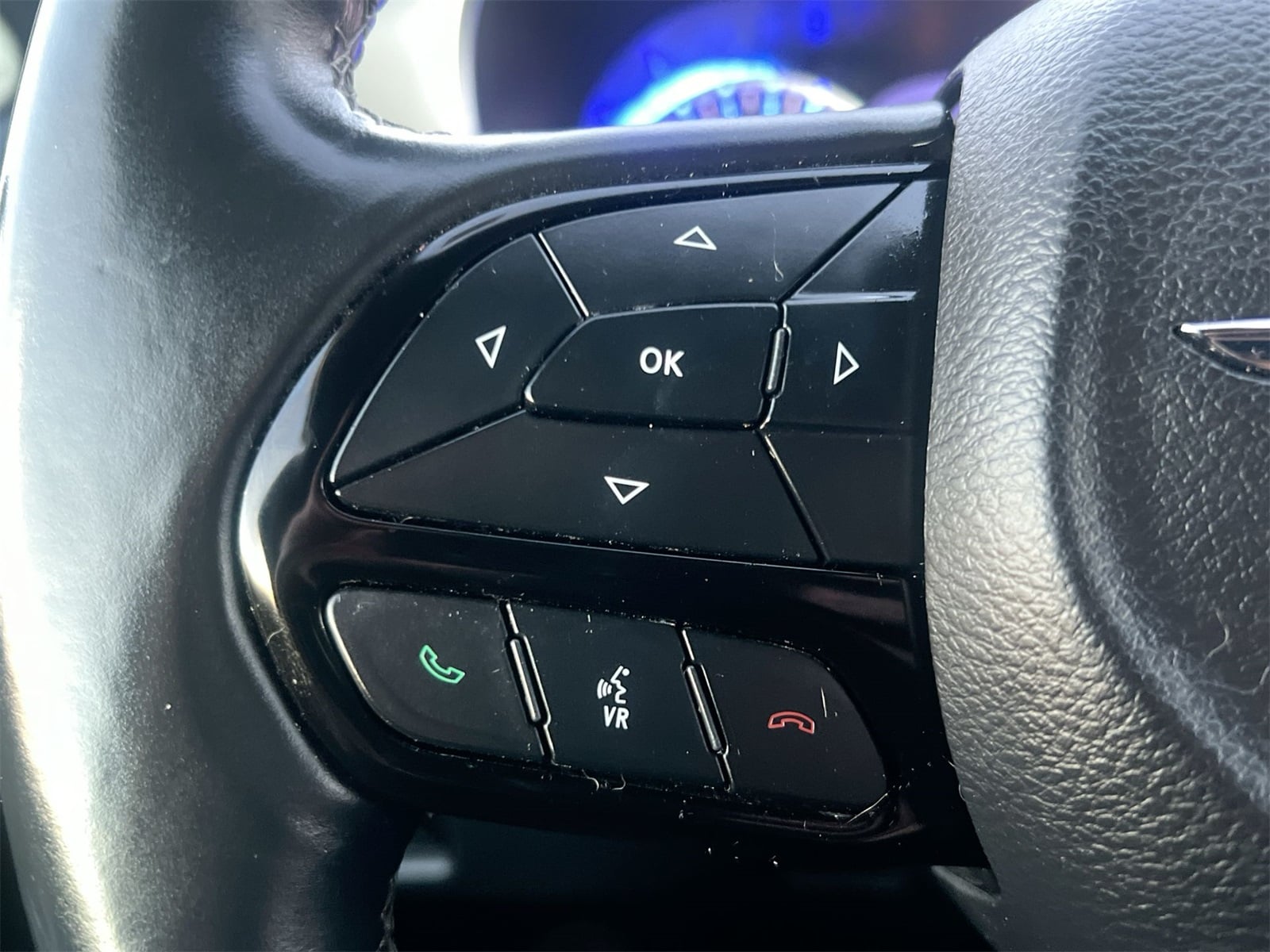 Thumbnail: 2018 Chrysler Pacifica - 23