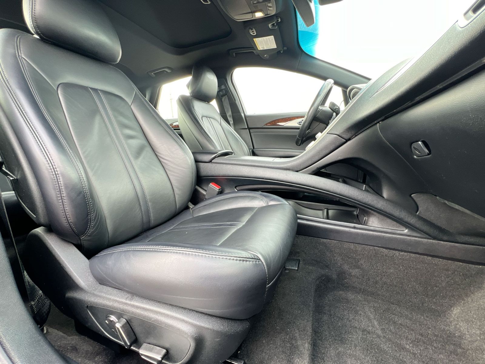 Thumbnail: 2019 Lincoln MKZ - 20