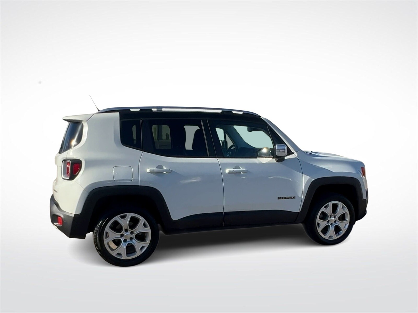 Thumbnail: 2015 Jeep Renegade - 9