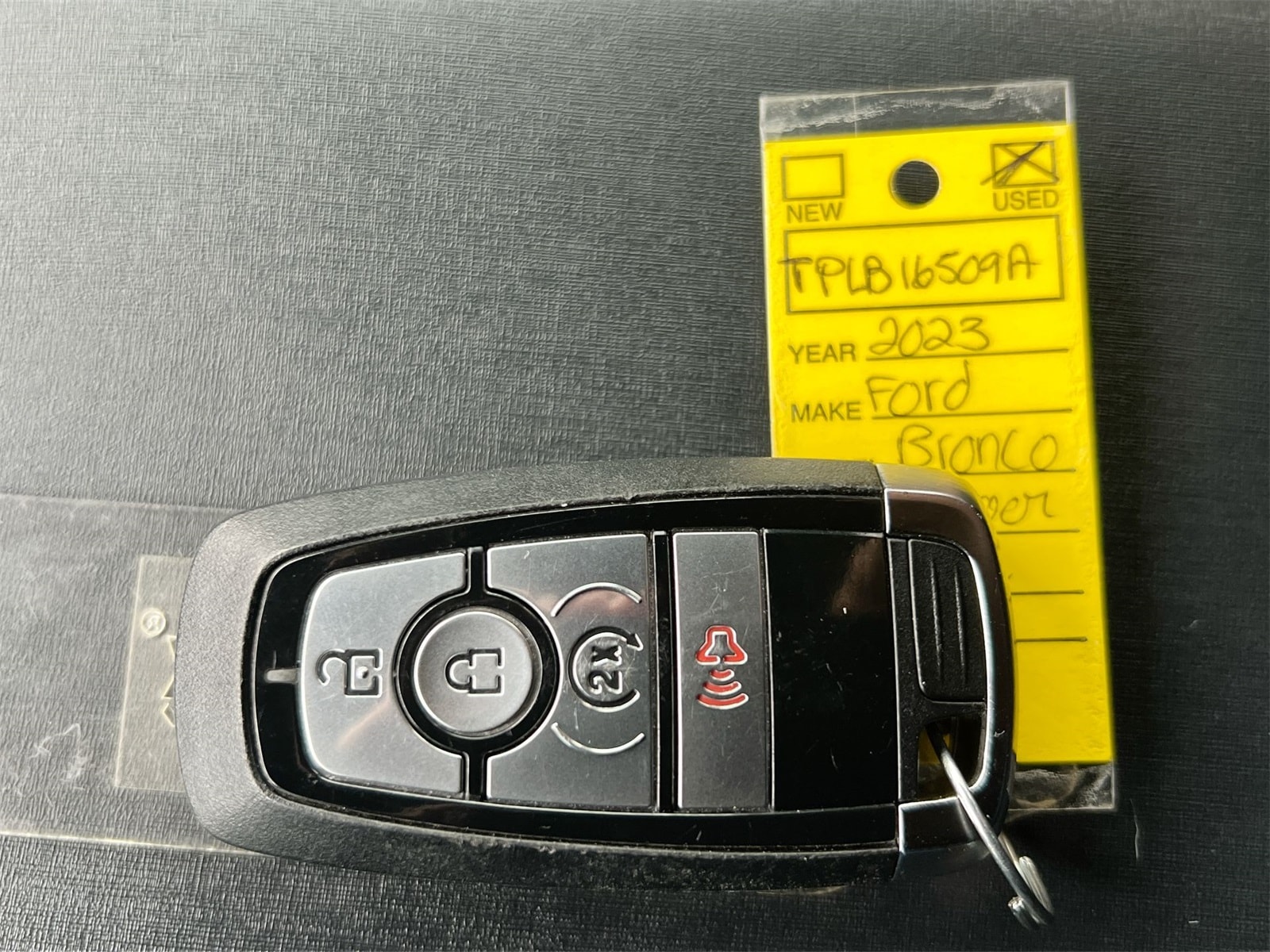 Thumbnail: 2023 Ford Bronco - 34