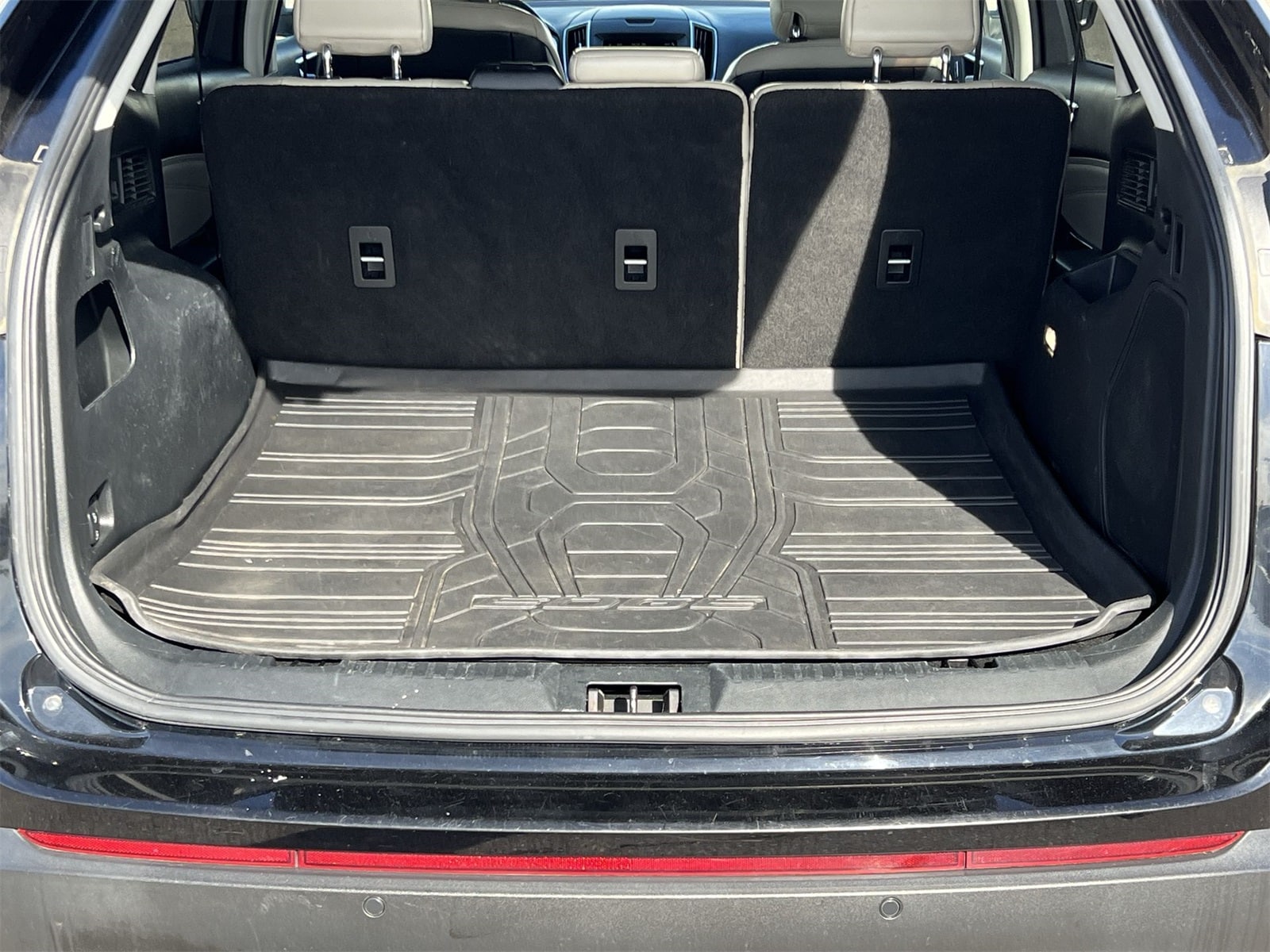 Thumbnail: 2018 Ford Edge - 34