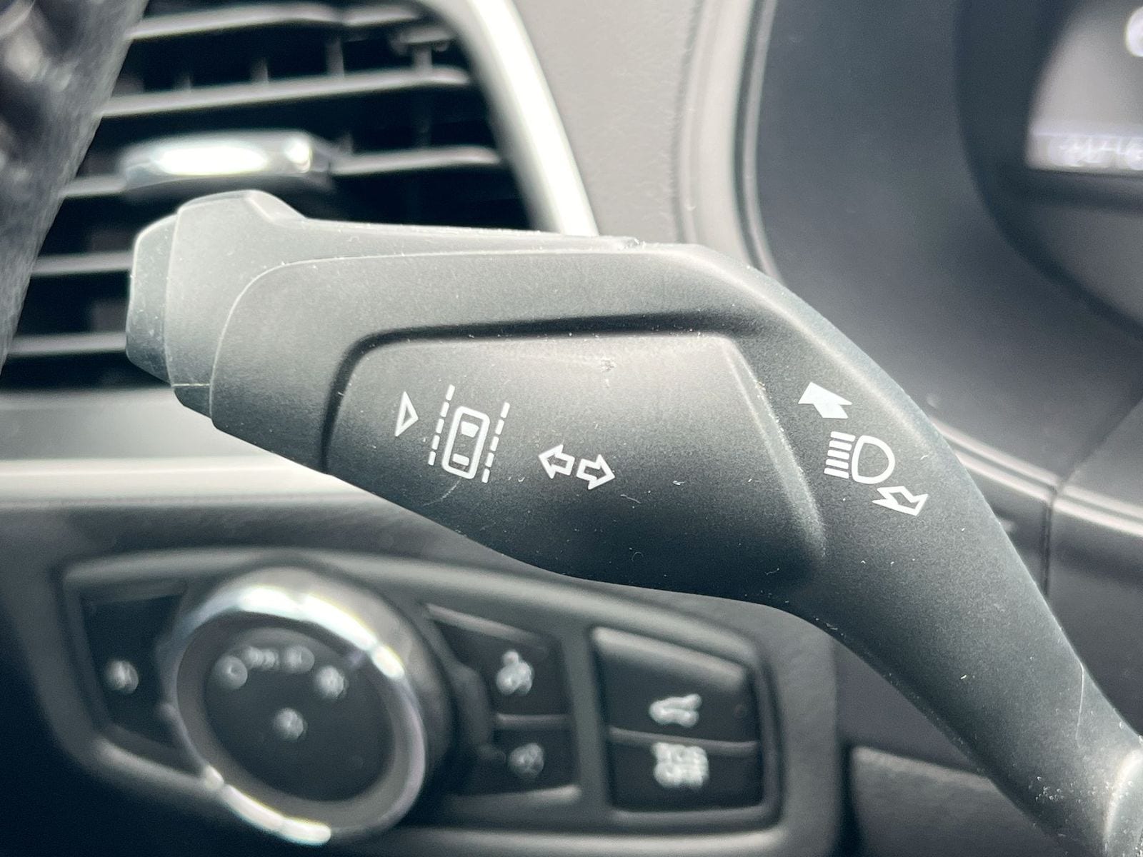 Thumbnail: 2024 Ford Edge - 26