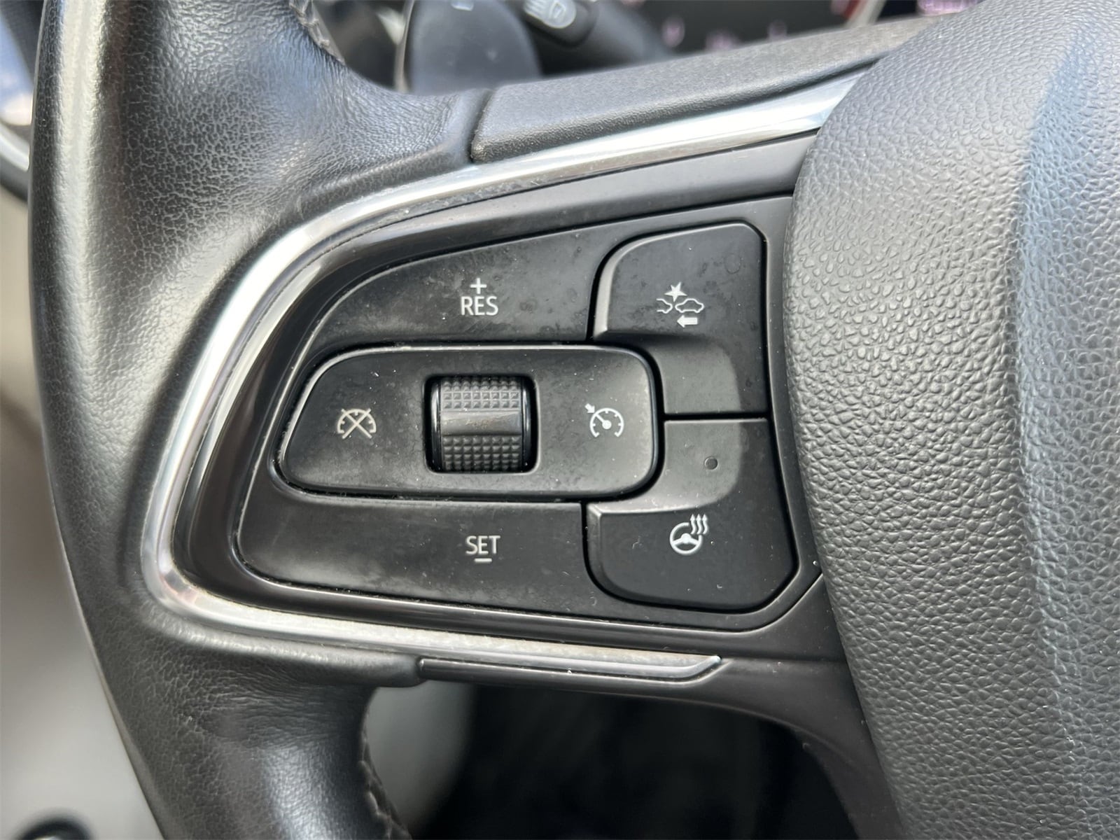 Thumbnail: 2021 Buick Envision - 24