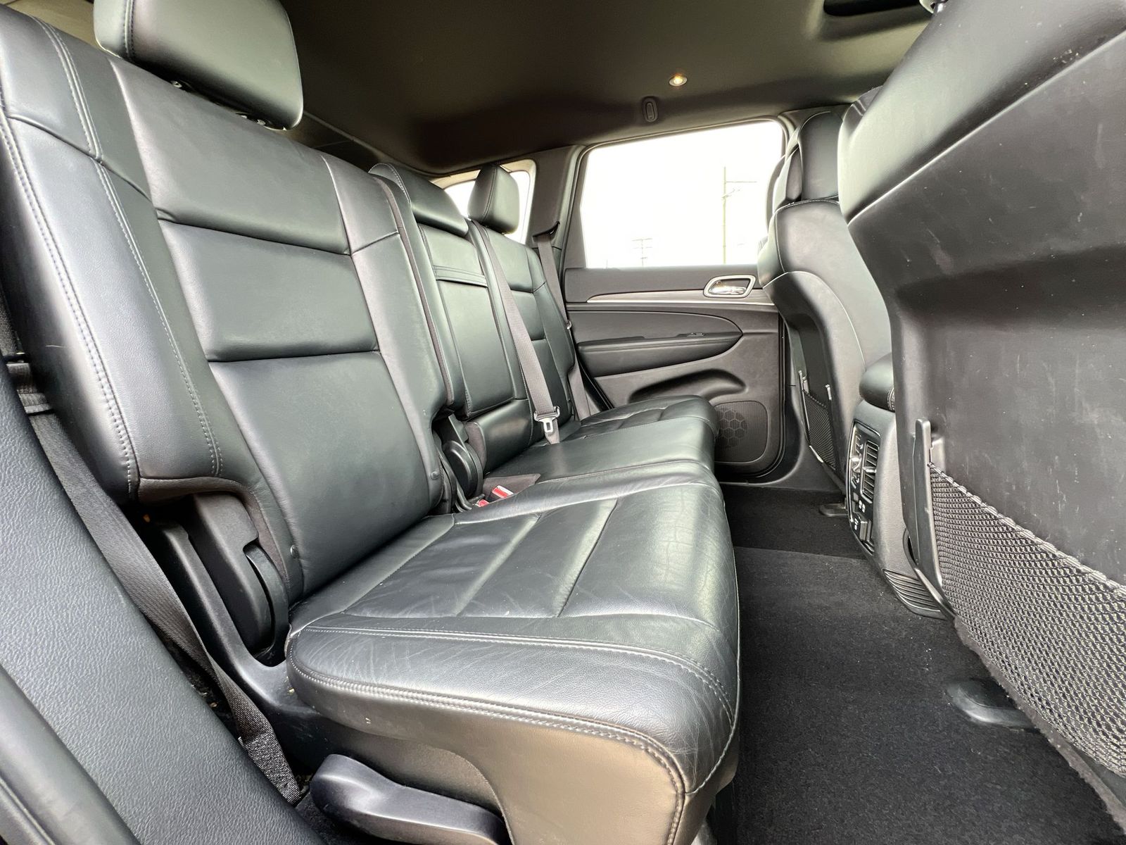 Thumbnail: 2020 Jeep Grand Cherokee - 20