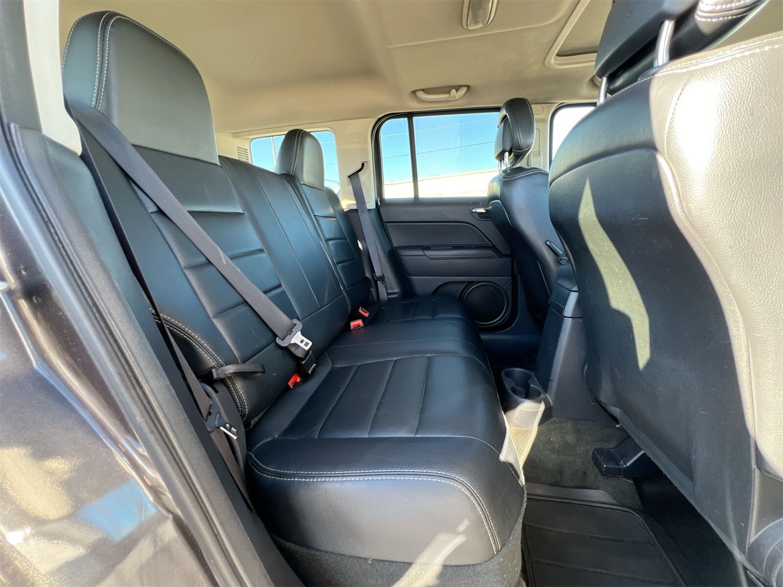 Thumbnail: 2016 Jeep Patriot - 20