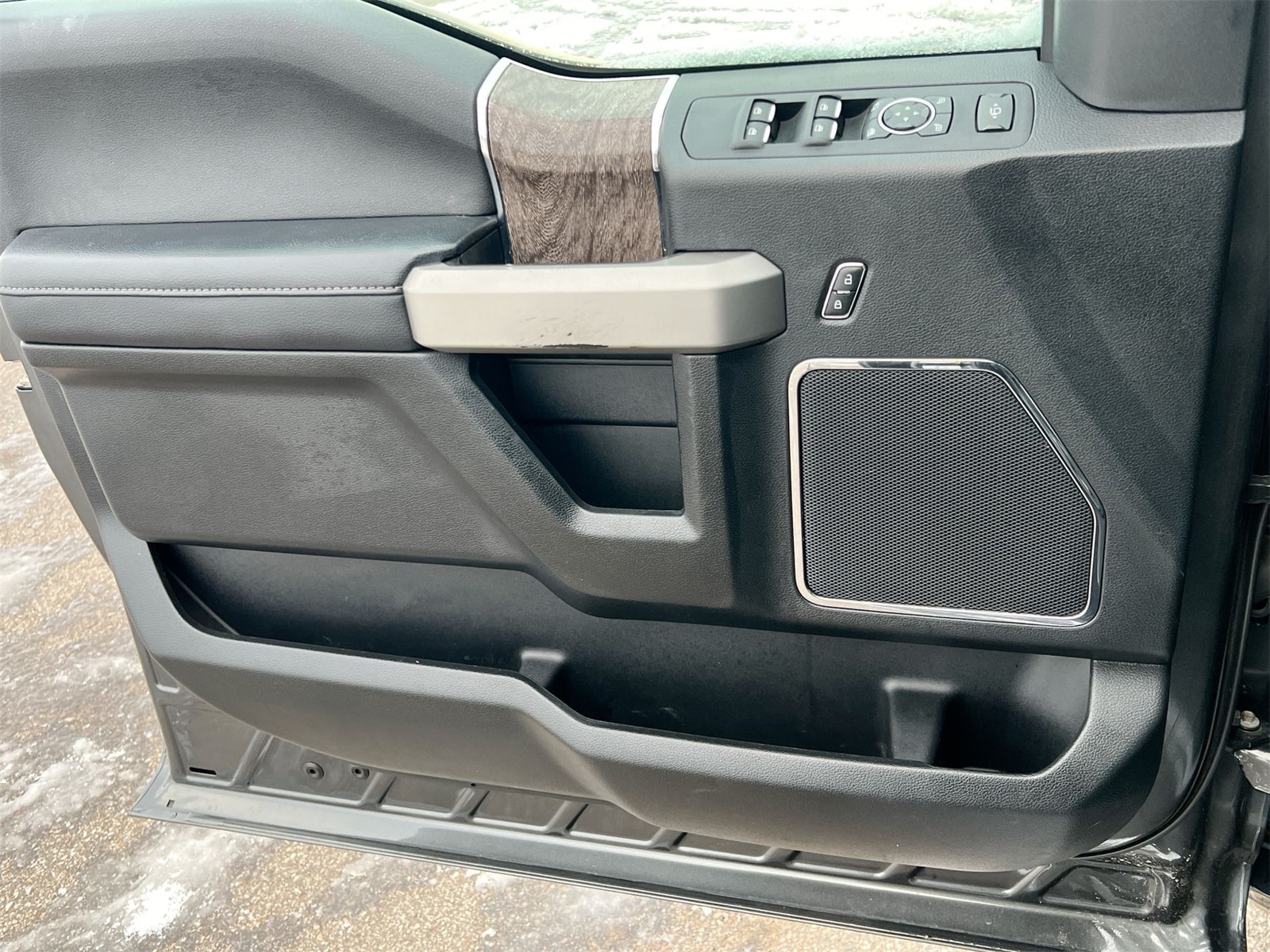 Thumbnail: 2019 Ford F-350 - 30