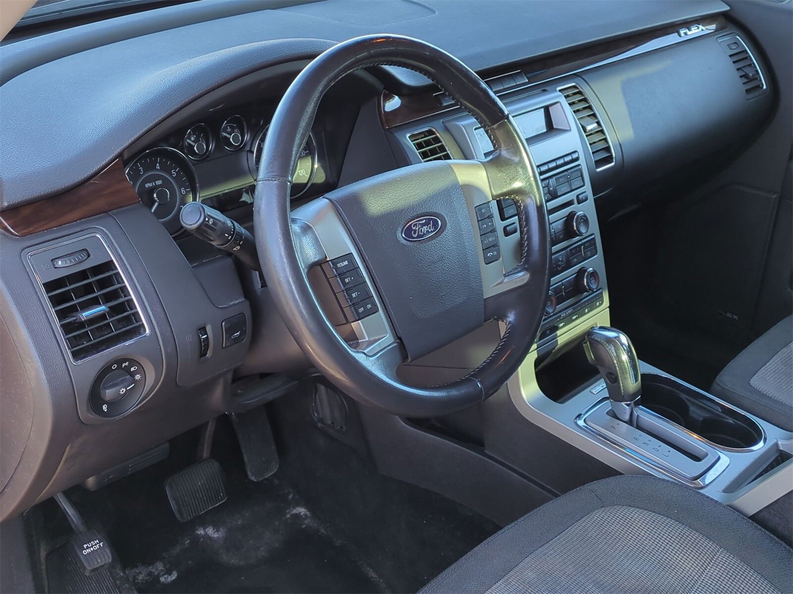 Thumbnail: 2012 Ford Flex - 10