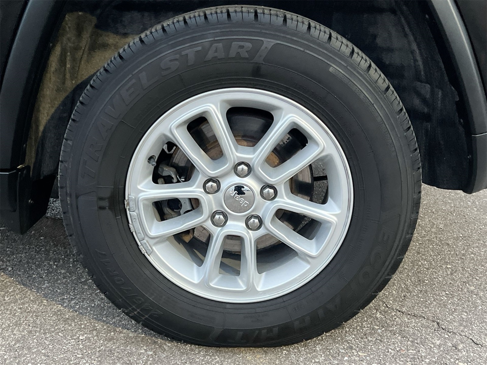 Thumbnail: 2020 Jeep Grand Cherokee - 14