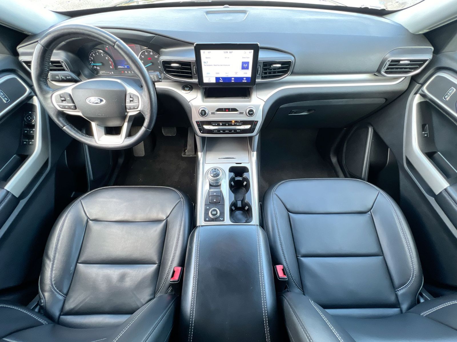 Thumbnail: 2022 Ford Explorer - 15