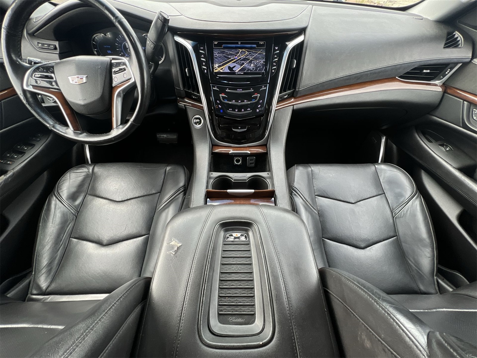 Thumbnail: 2018 Cadillac Escalade - 17