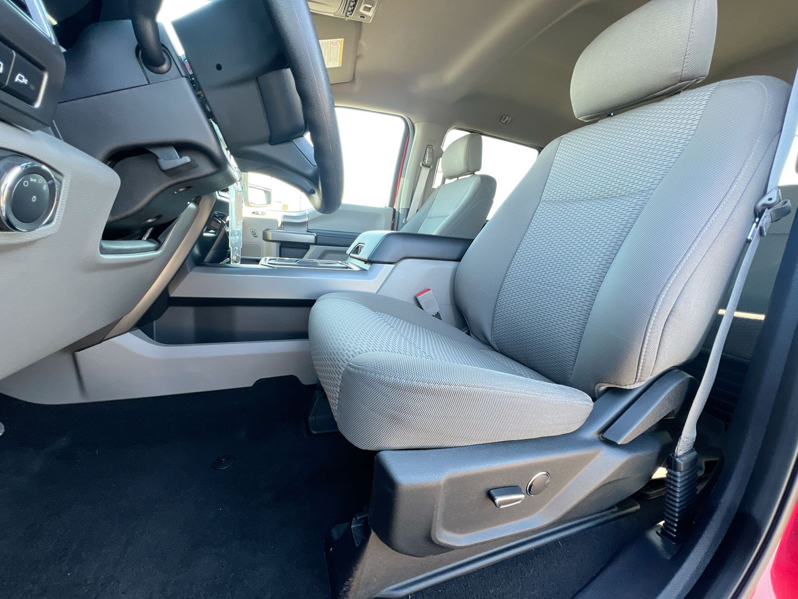 Thumbnail: 2019 Ford F-350 - 16