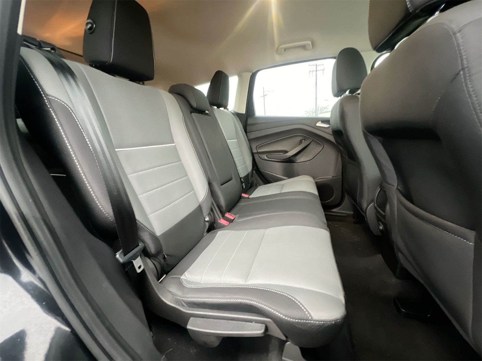 Thumbnail: 2015 Ford Escape - 20