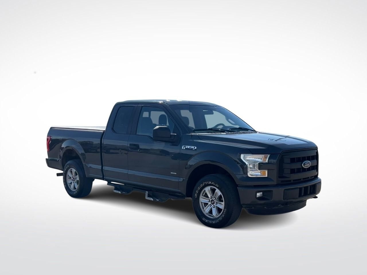 Used 2016 Ford F-150 XL with VIN 1FTEX1EP2GFA70877 for sale in Troy, MI