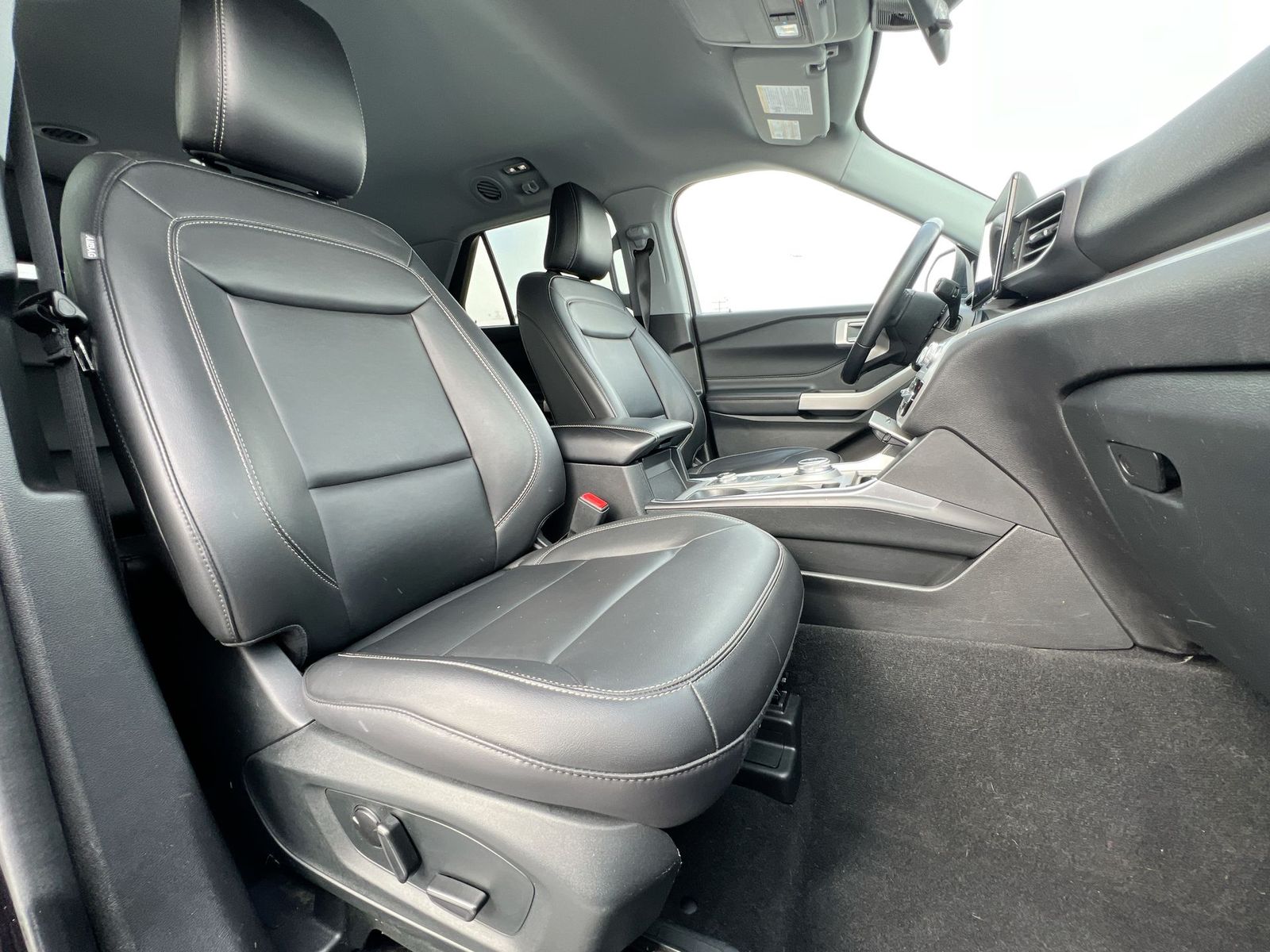 Thumbnail: 2023 Ford Explorer - 21