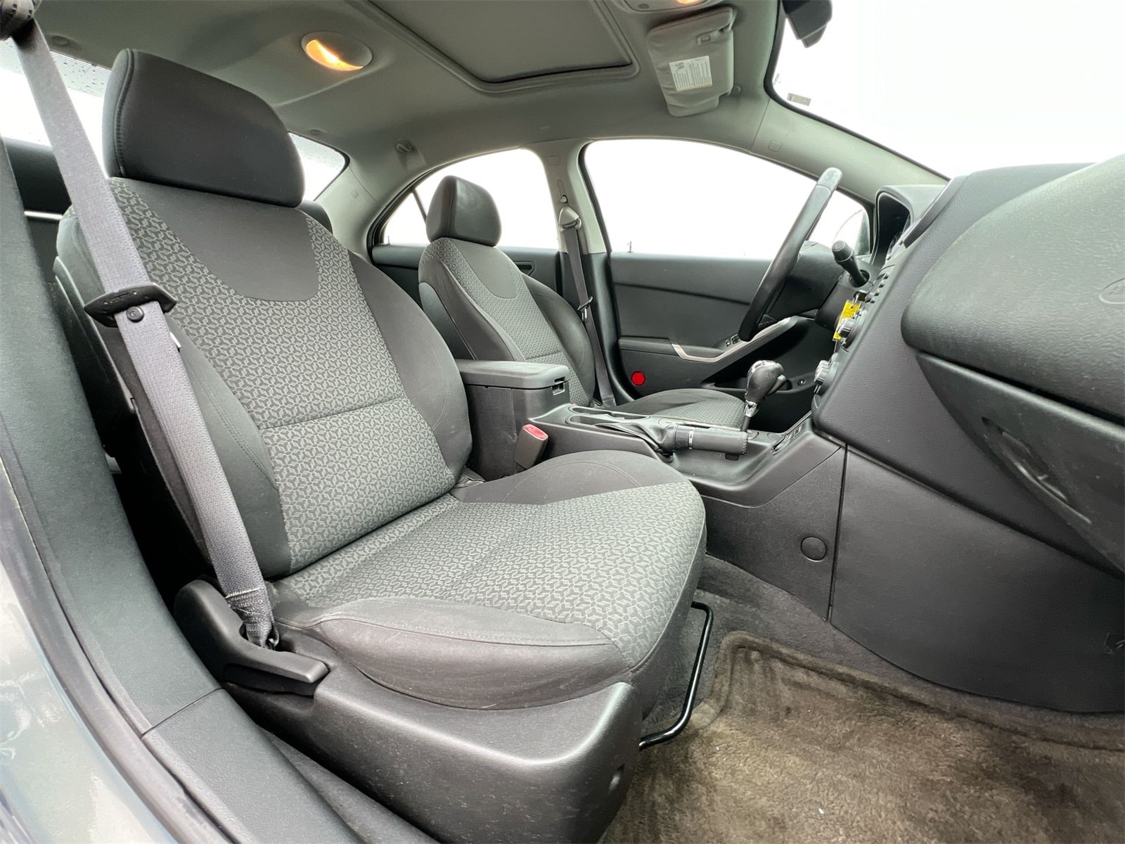 Thumbnail: 2009 Pontiac G6 - 21