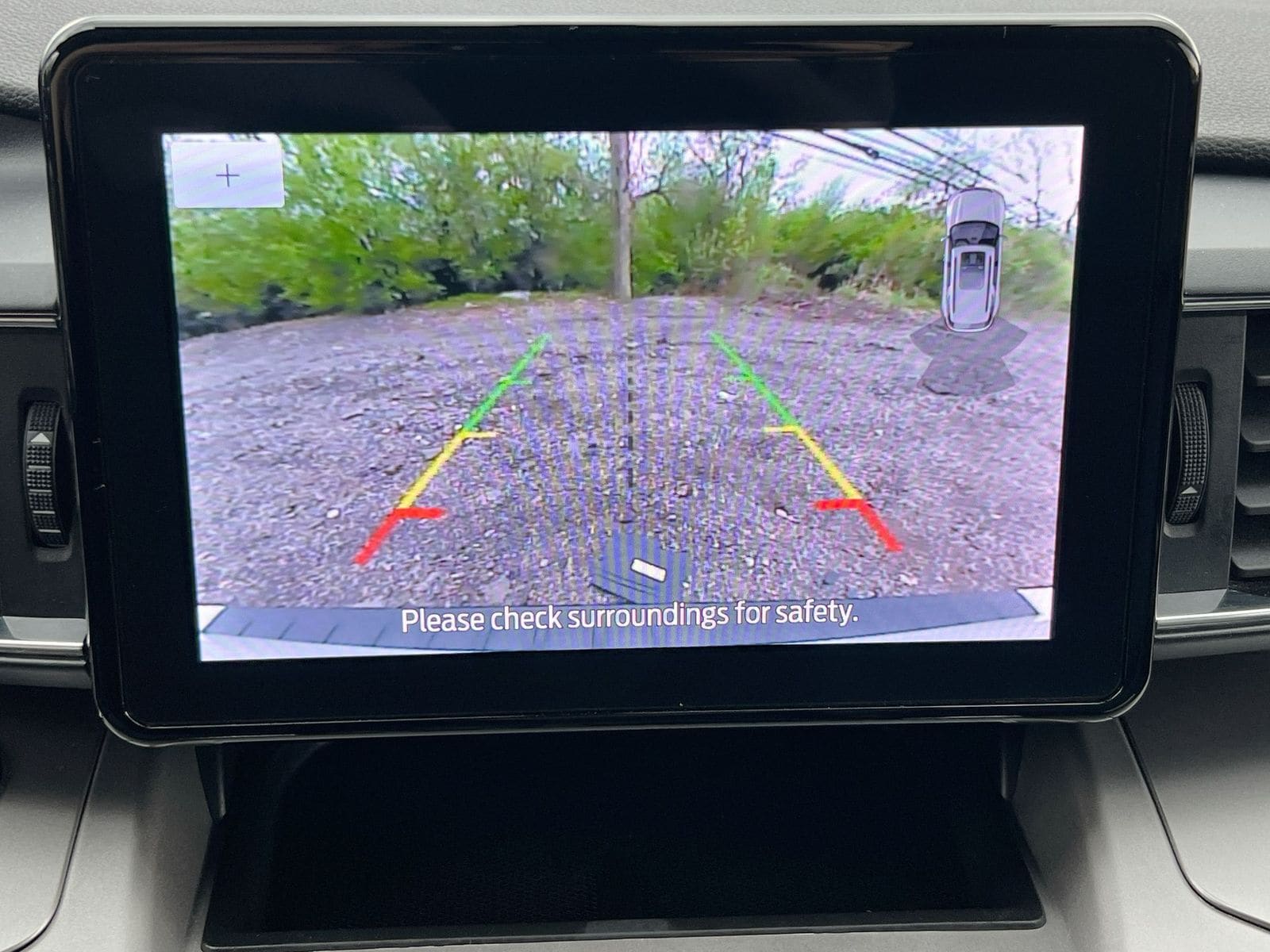 Thumbnail: 2022 Ford Explorer - 28