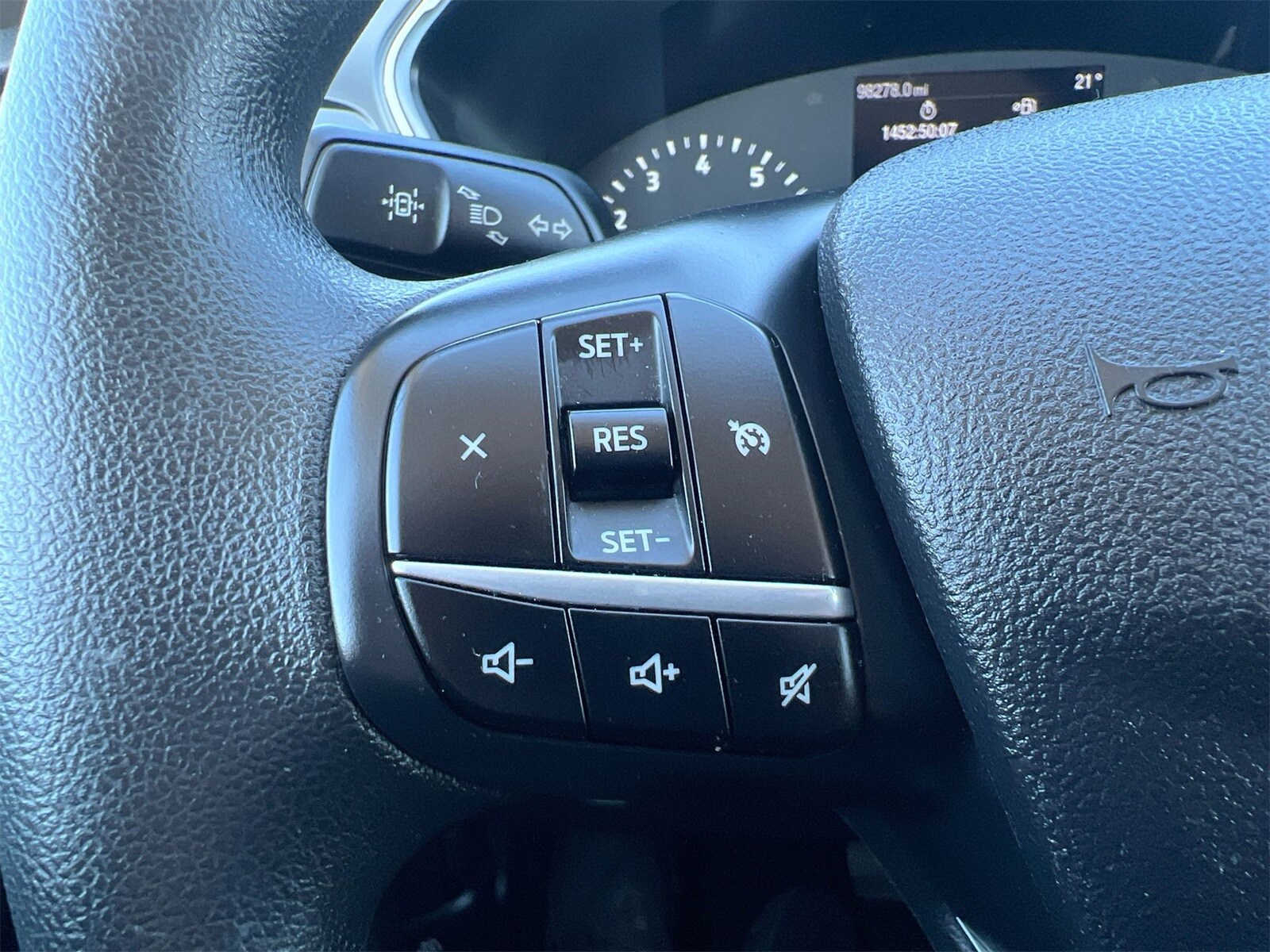 Thumbnail: 2022 Ford Escape - 25