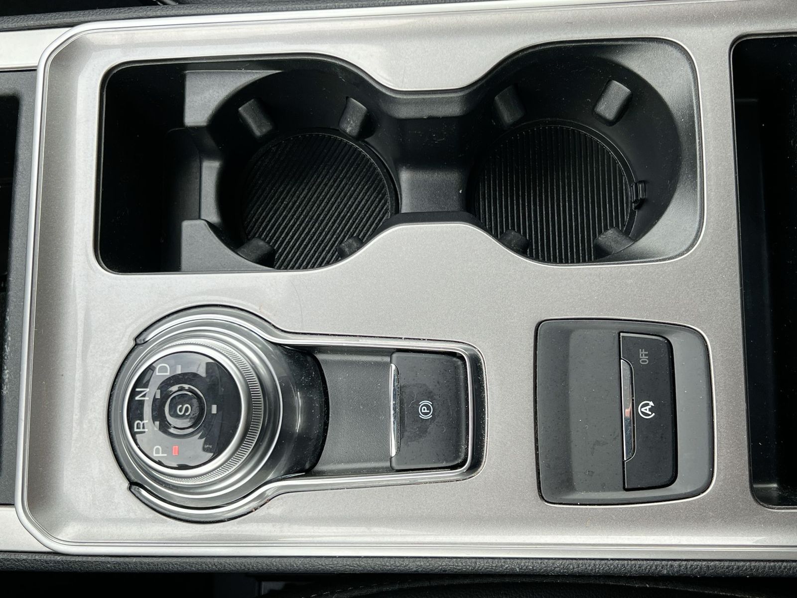 Thumbnail: 2023 Ford Edge - 31