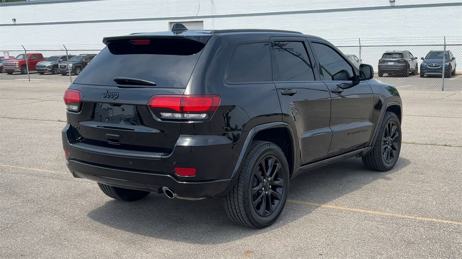 2020 Jeep Grand Cherokee Altitude 8