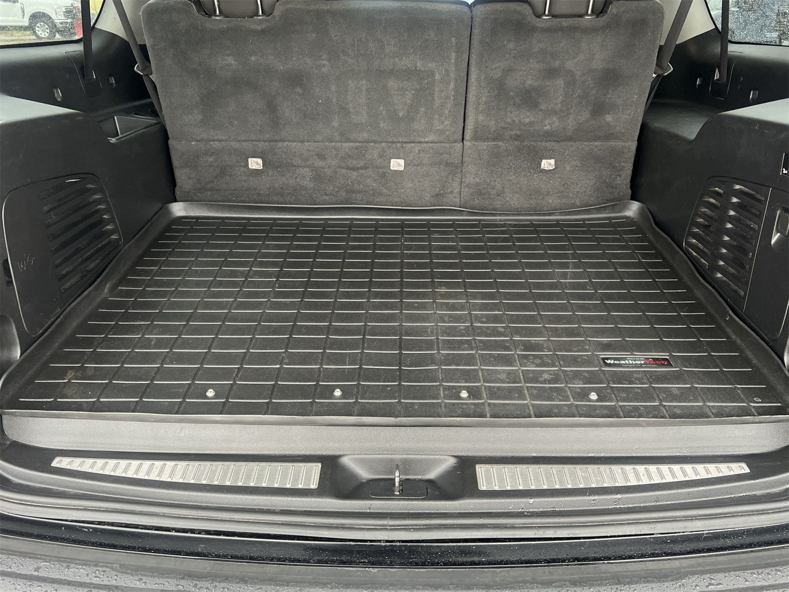 Thumbnail: 2019 GMC Yukon XL - 32