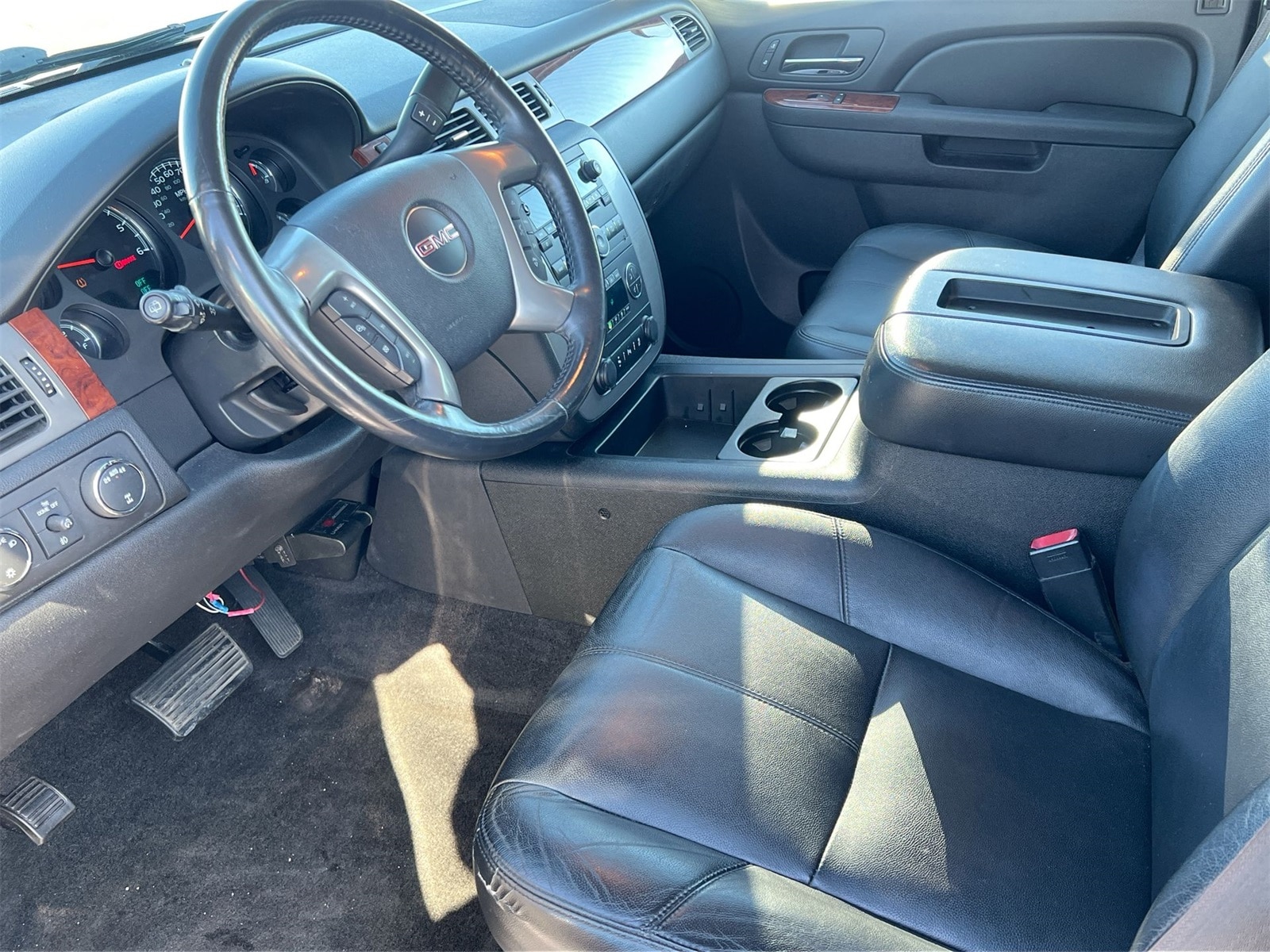 Thumbnail: 2012 GMC Yukon - 10