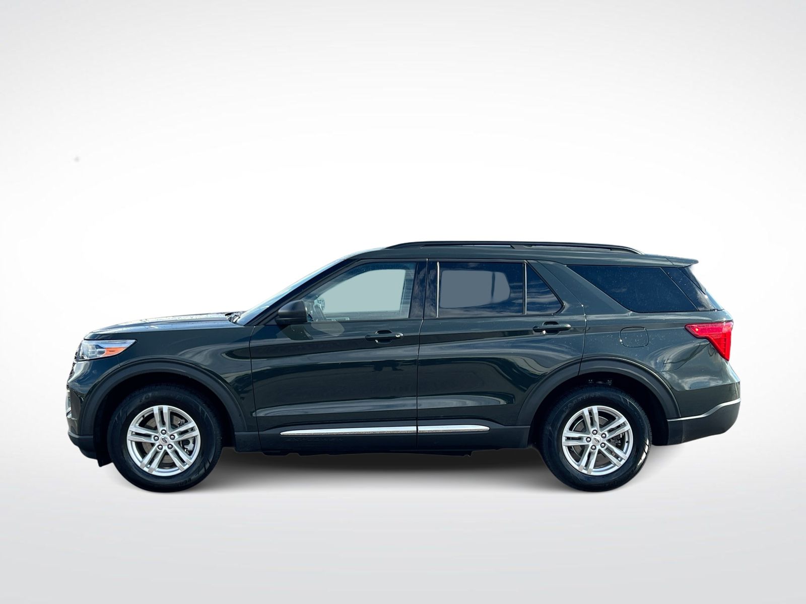 Thumbnail: 2022 Ford Explorer - 5
