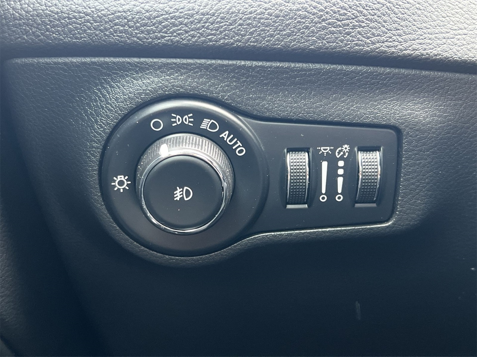 Thumbnail: 2019 Jeep Compass - 17