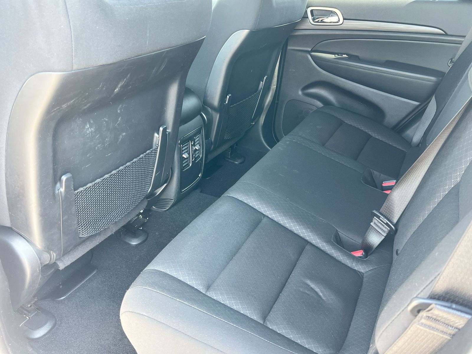 Thumbnail: 2021 Jeep Grand Cherokee - 18