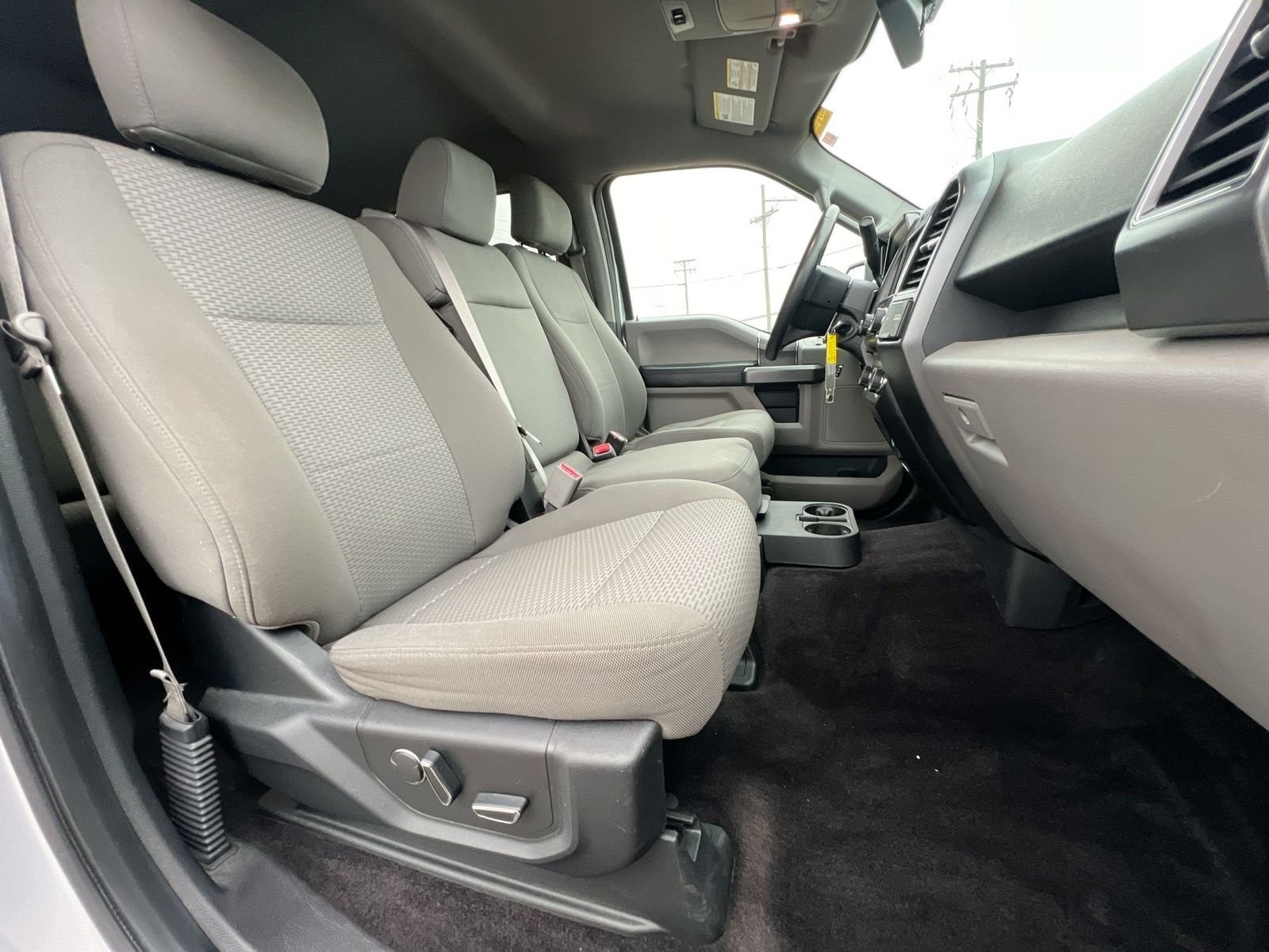 Thumbnail: 2017 Ford F-150 - 21