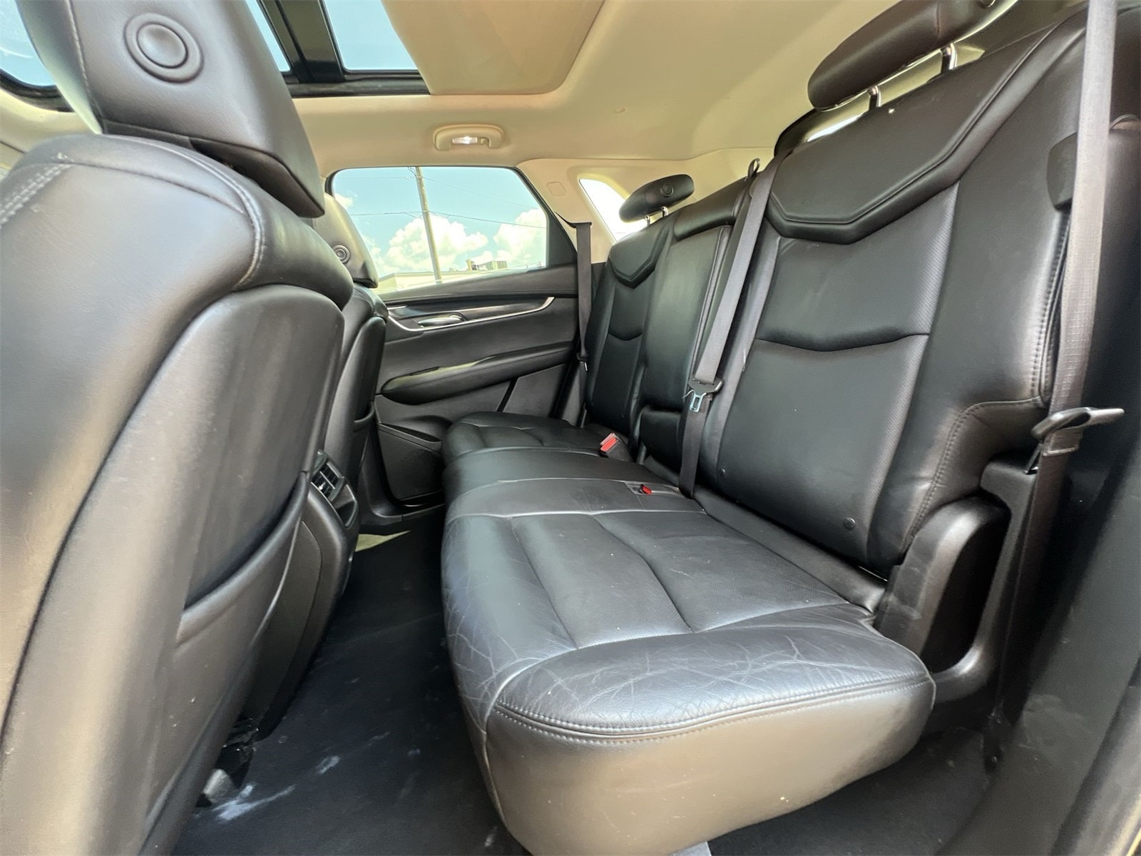 Thumbnail: 2017 Cadillac XT5 - 20