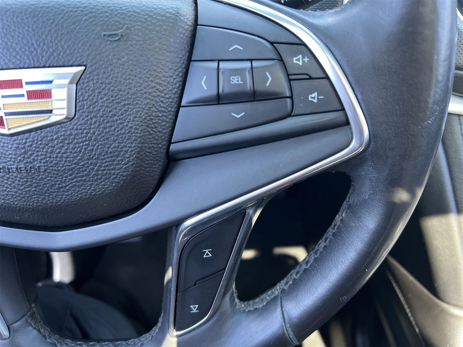 Thumbnail: 2017 Cadillac XT5 - 25
