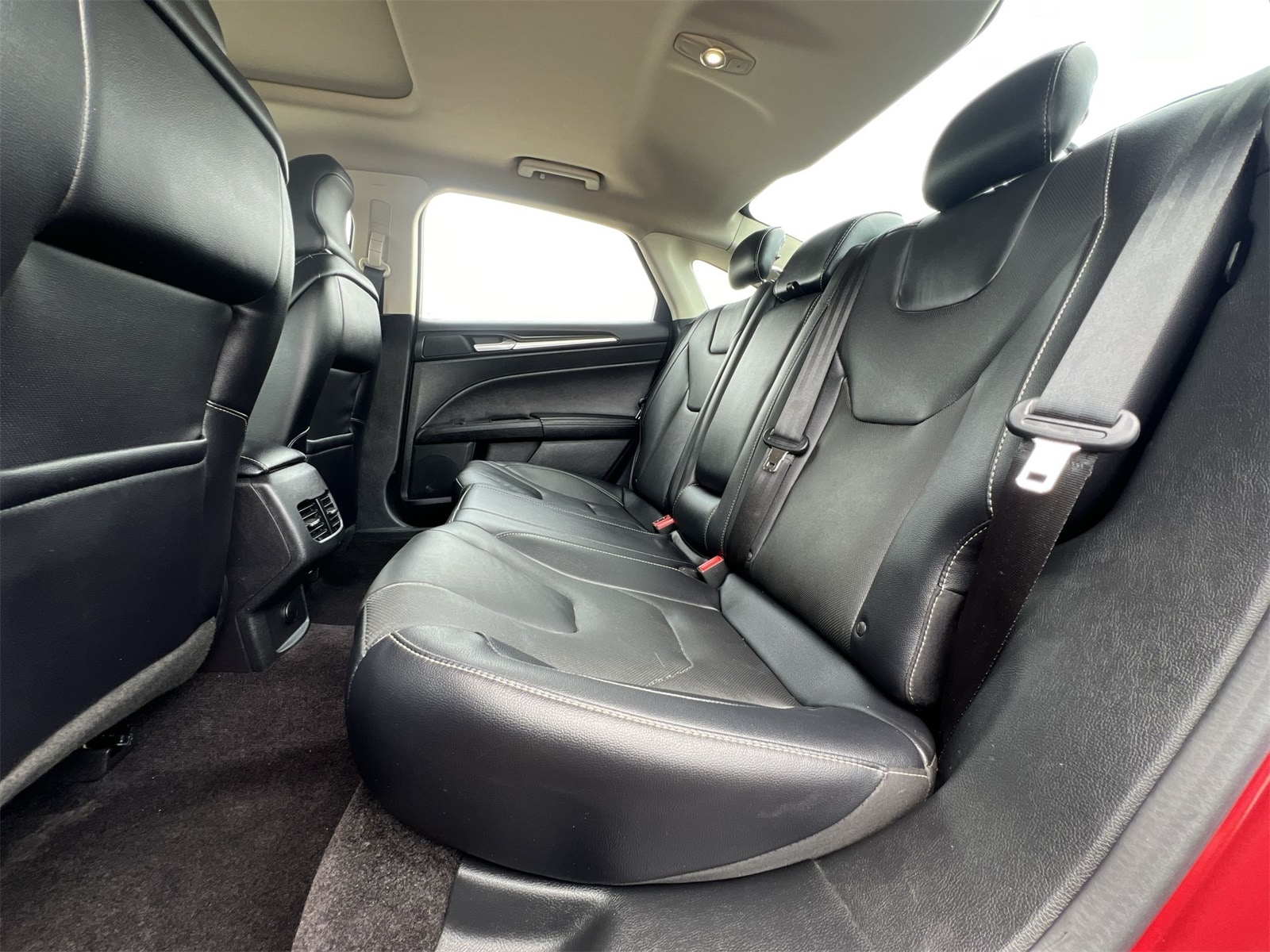 2017 Ford Fusion Titanium 21