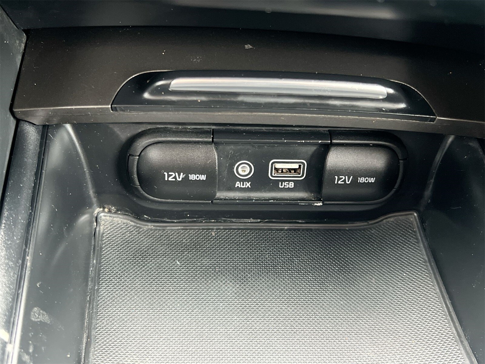 Thumbnail: 2019 Kia Optima - 31