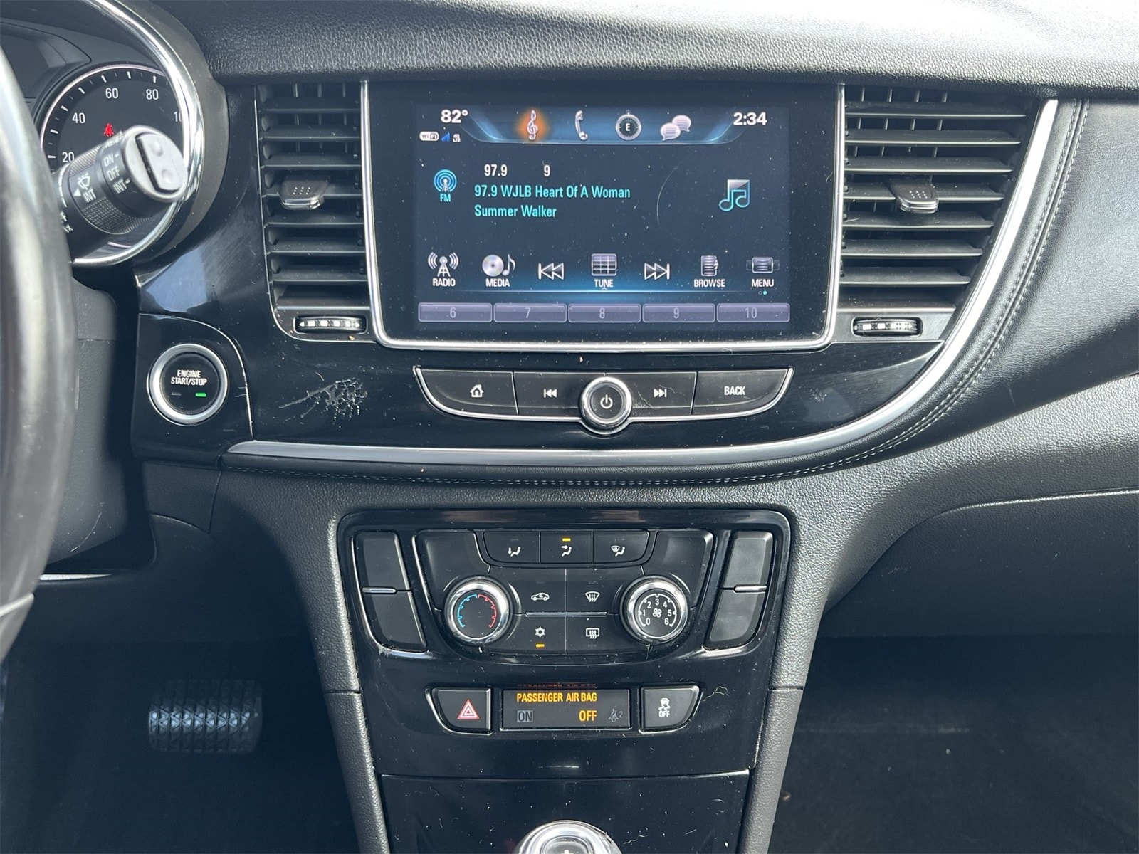 Thumbnail: 2018 Buick Encore - 28