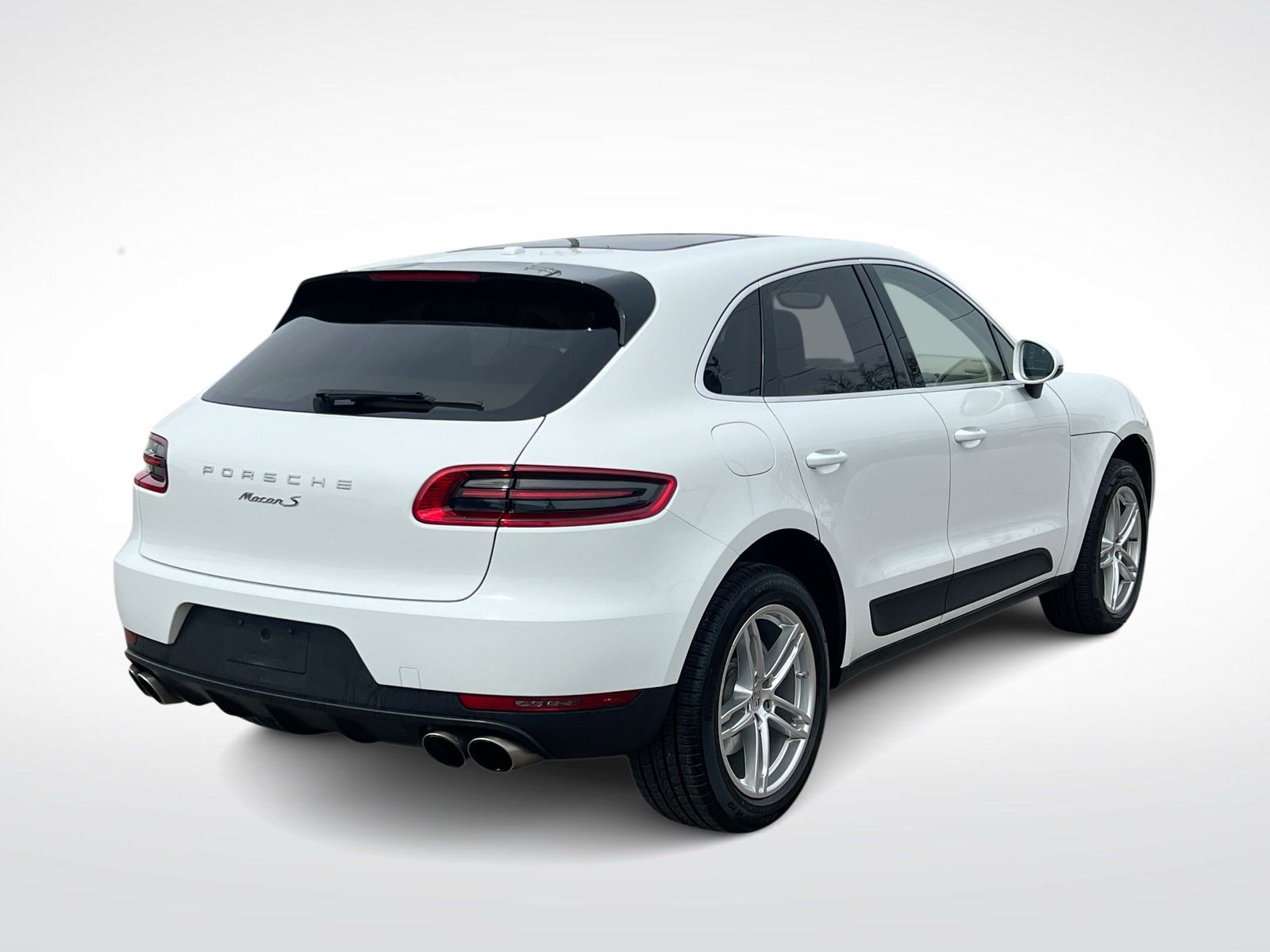 Thumbnail: 2015 Porsche Macan - 8