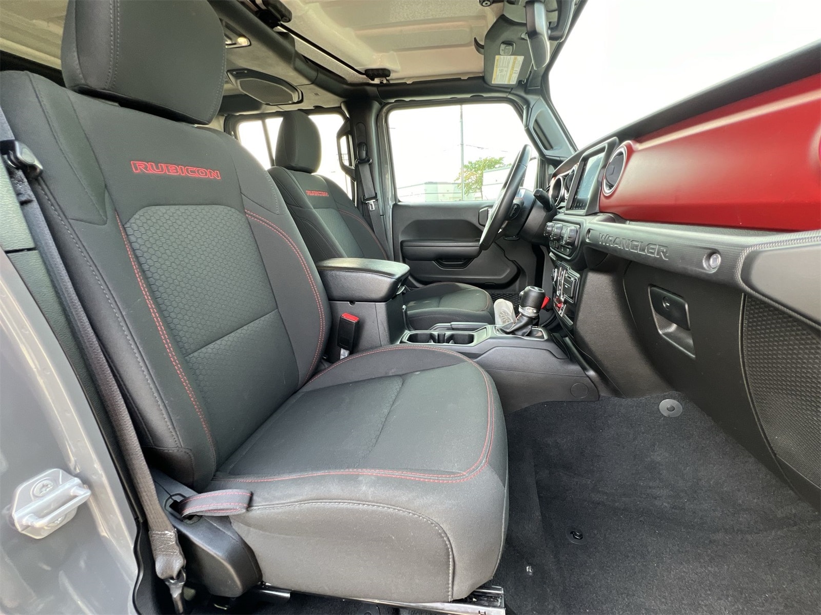 Thumbnail: 2022 Jeep Wrangler - 21