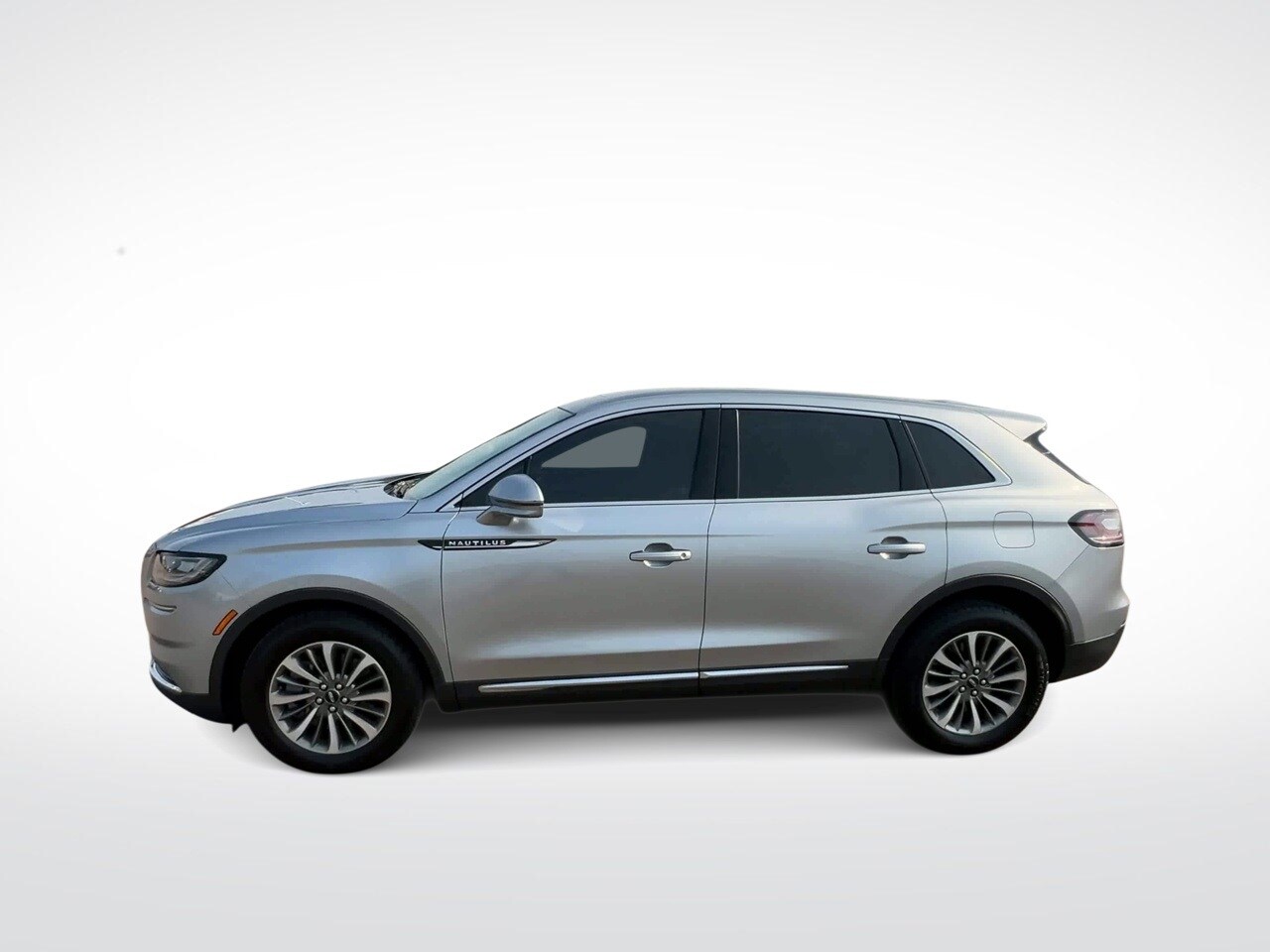 Thumbnail: 2022 Lincoln Nautilus - 5