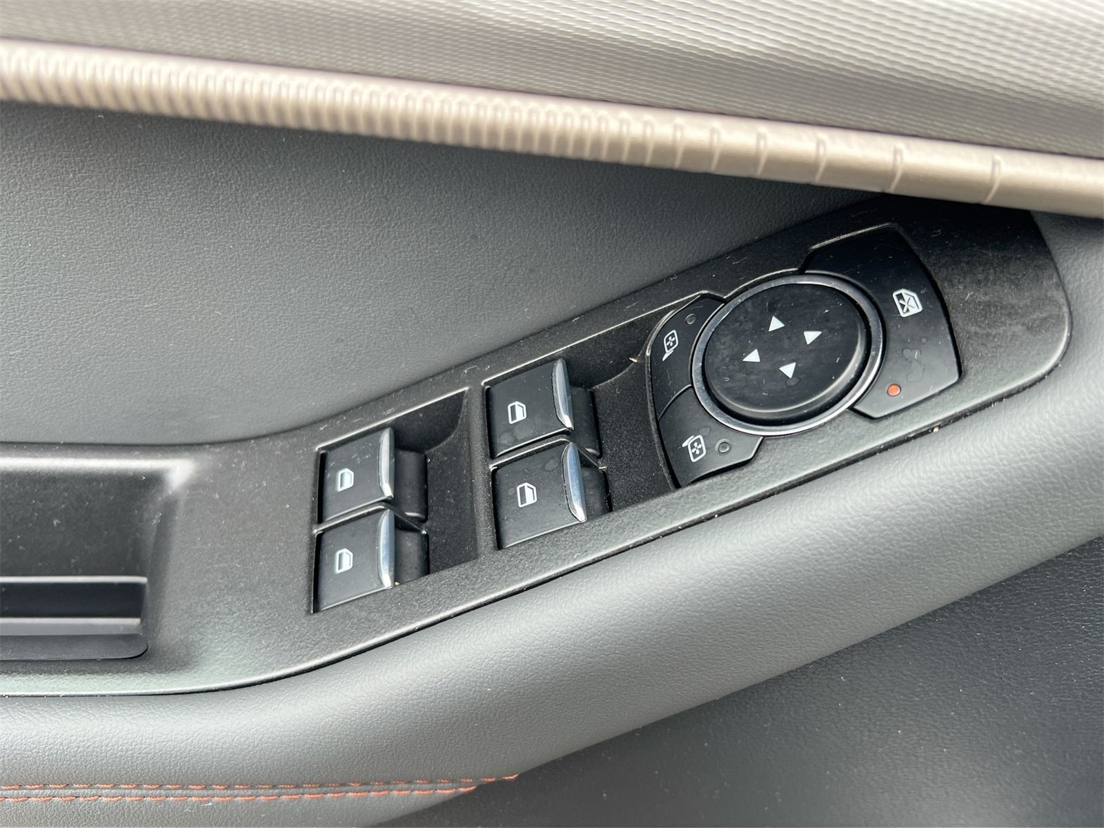 Thumbnail: 2025 Ford Explorer - 17