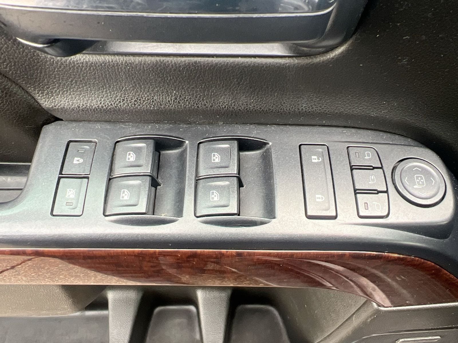 Thumbnail: 2015 GMC Sierra 1500 - 17