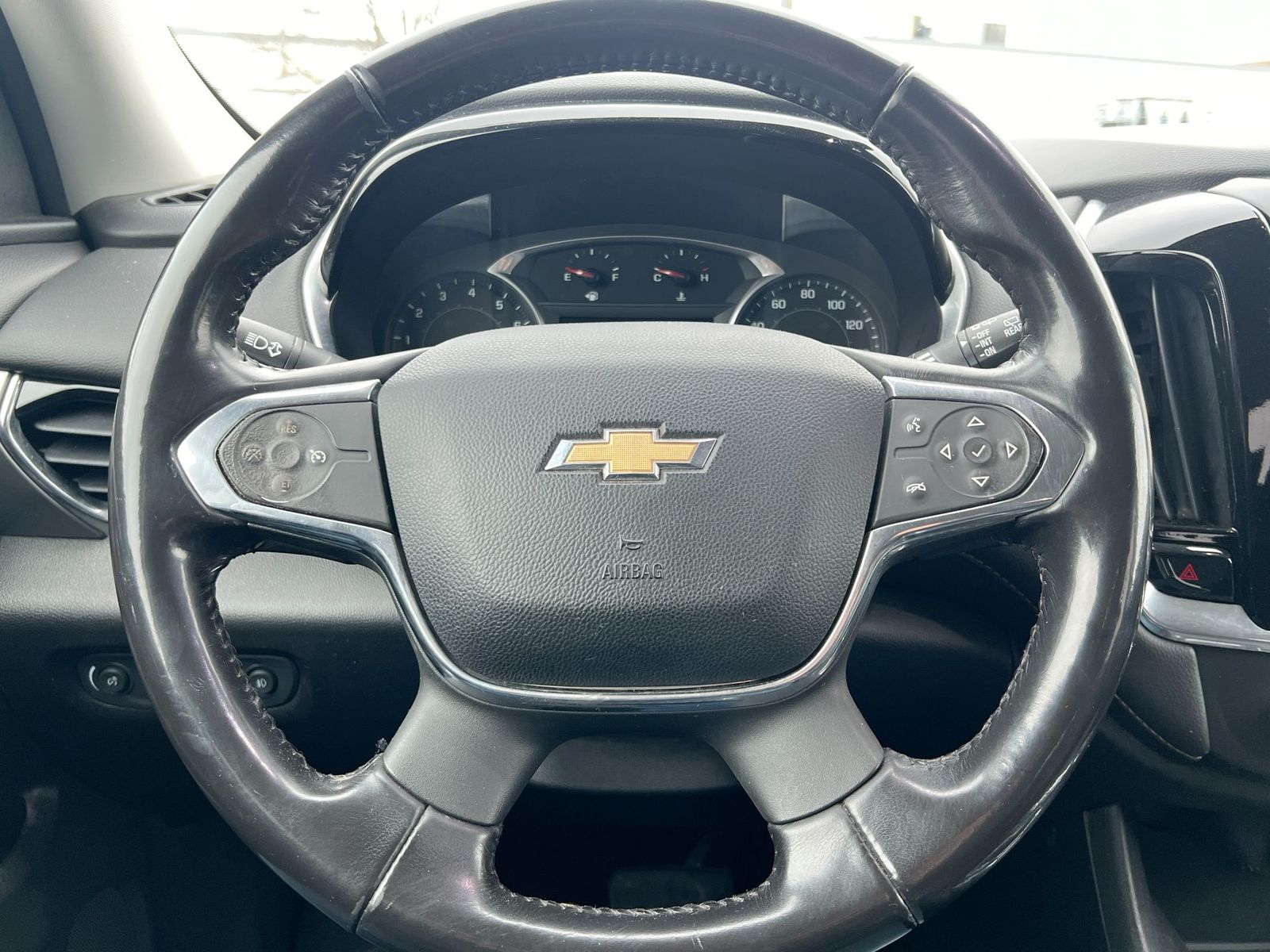 Thumbnail: 2018 Chevrolet Traverse - 22
