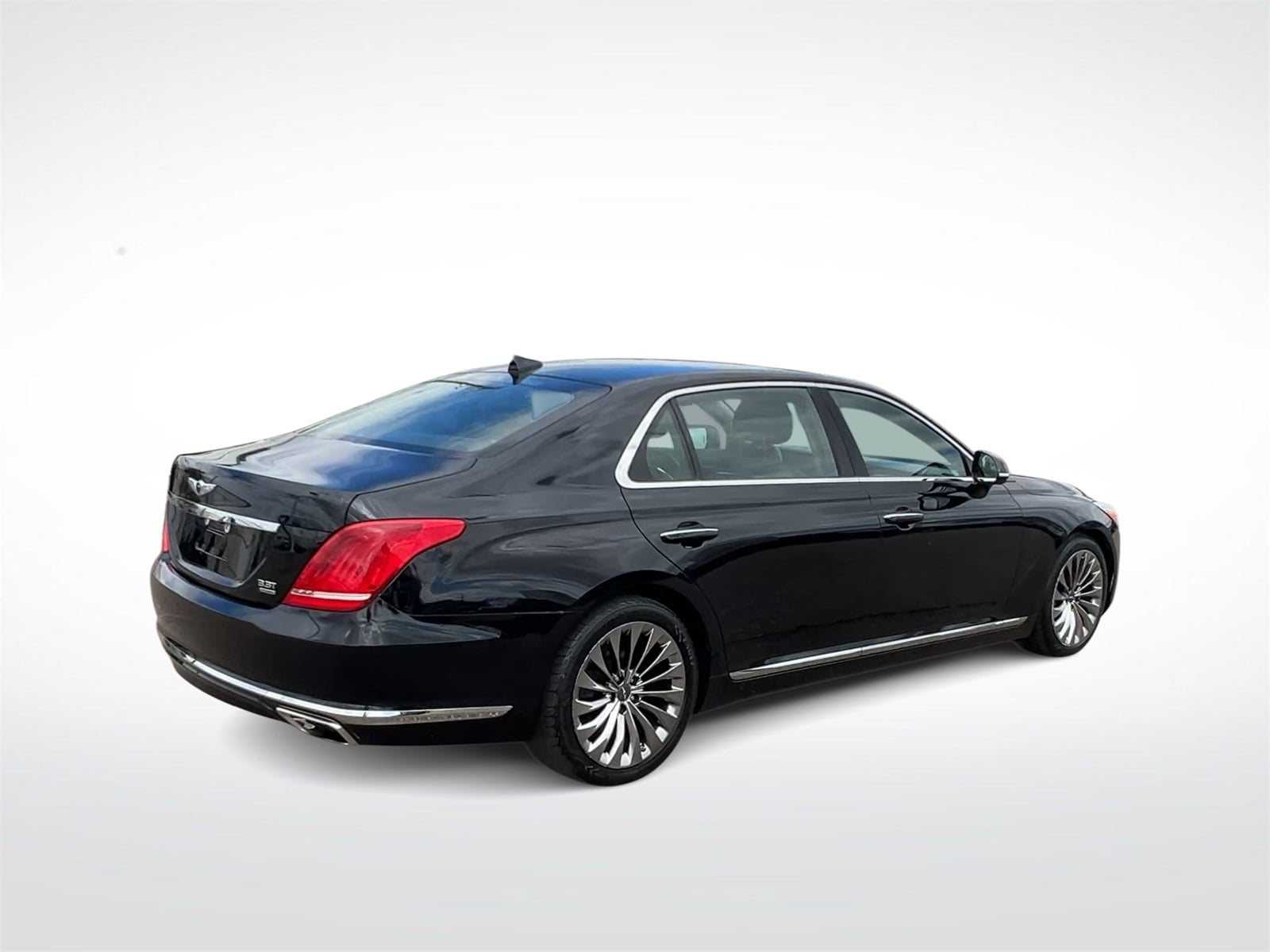 Thumbnail: 2017 Genesis G90 - 8