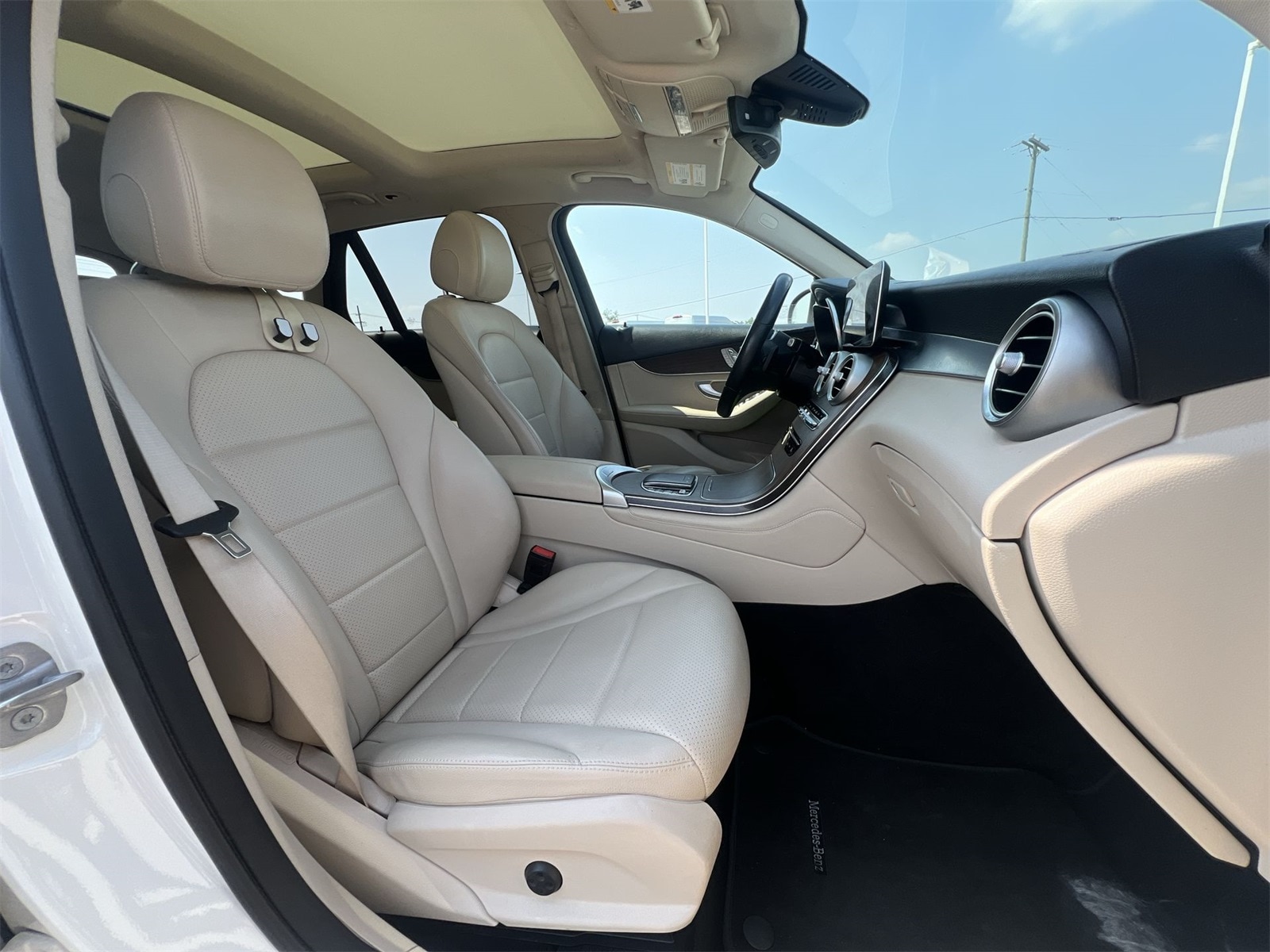 Thumbnail: 2021 Mercedes-Benz GLC - 21