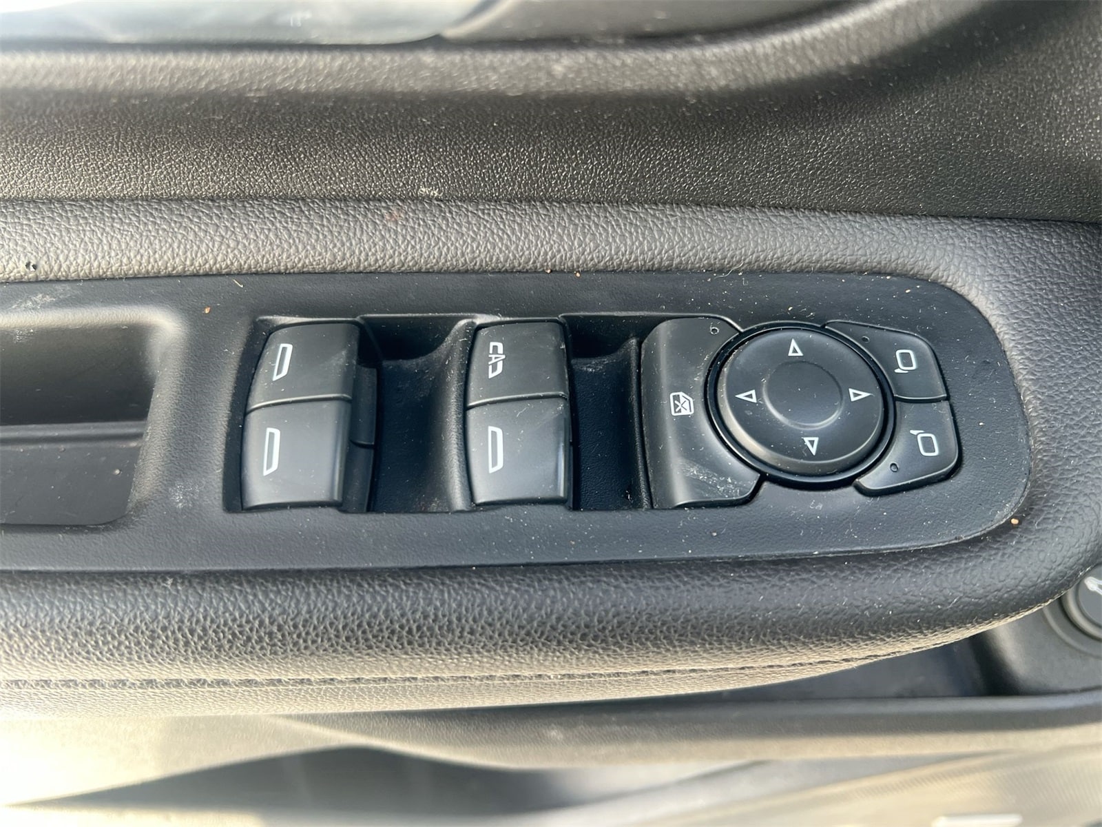 Thumbnail: 2019 GMC Terrain - 17