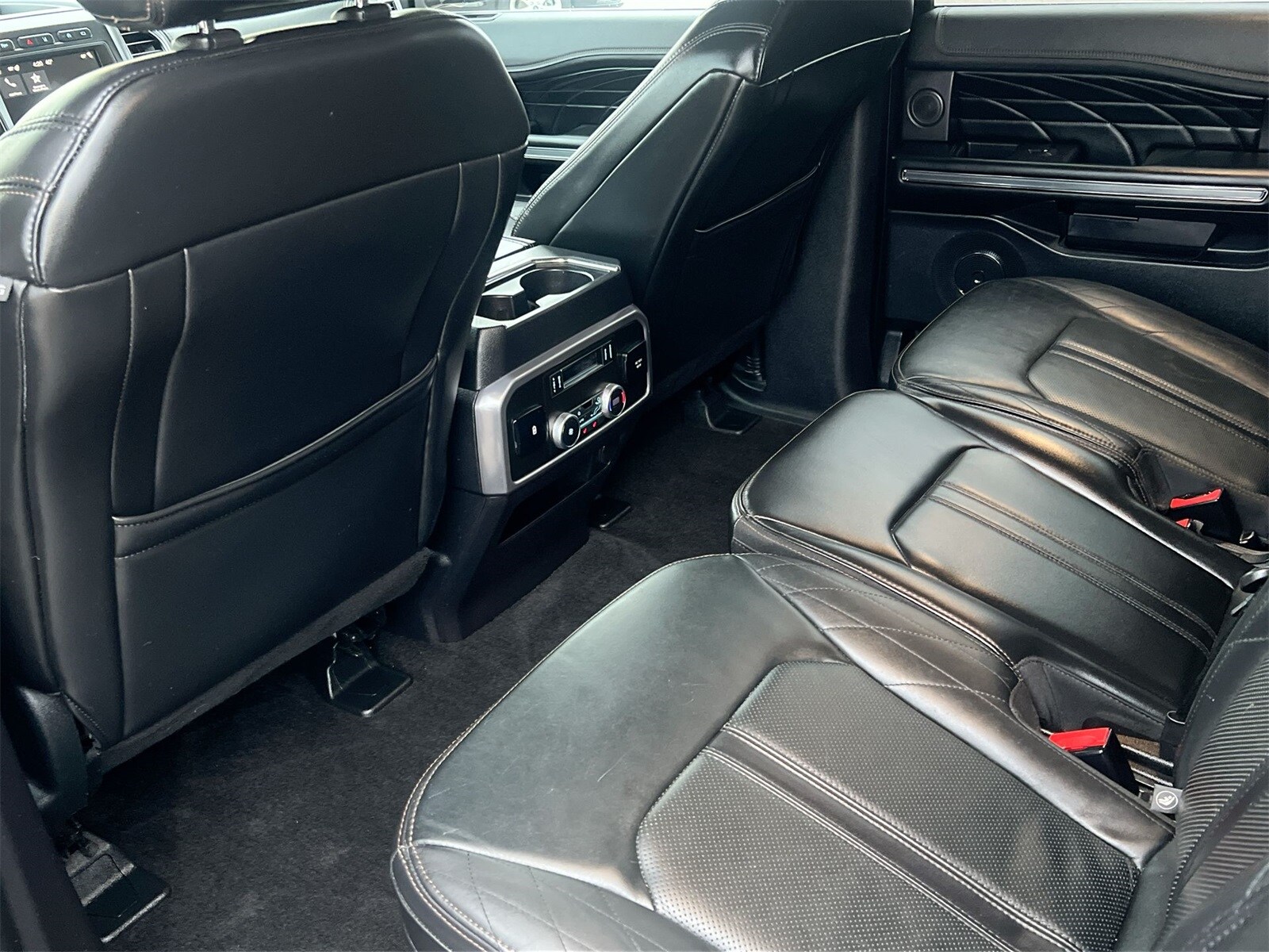 Thumbnail: 2019 Ford Expedition - 21