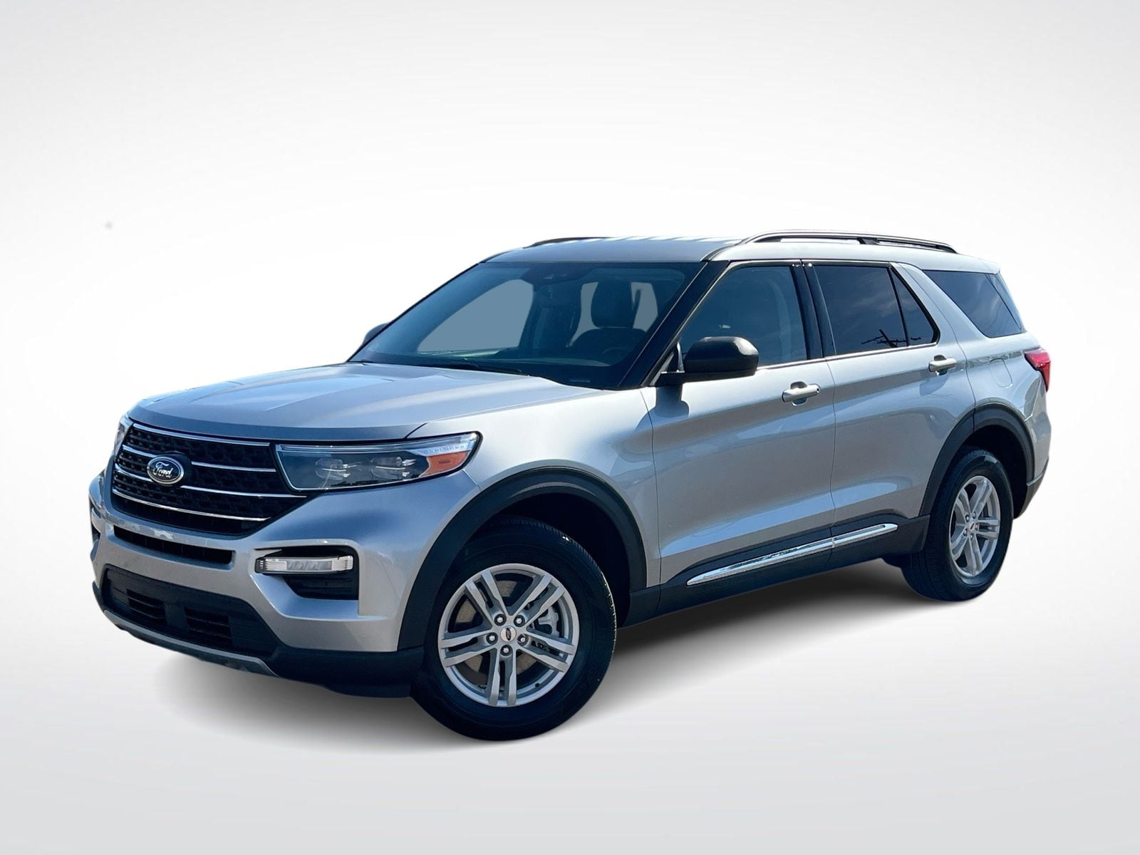 2024 Ford Explorer XLT 4WD's photo