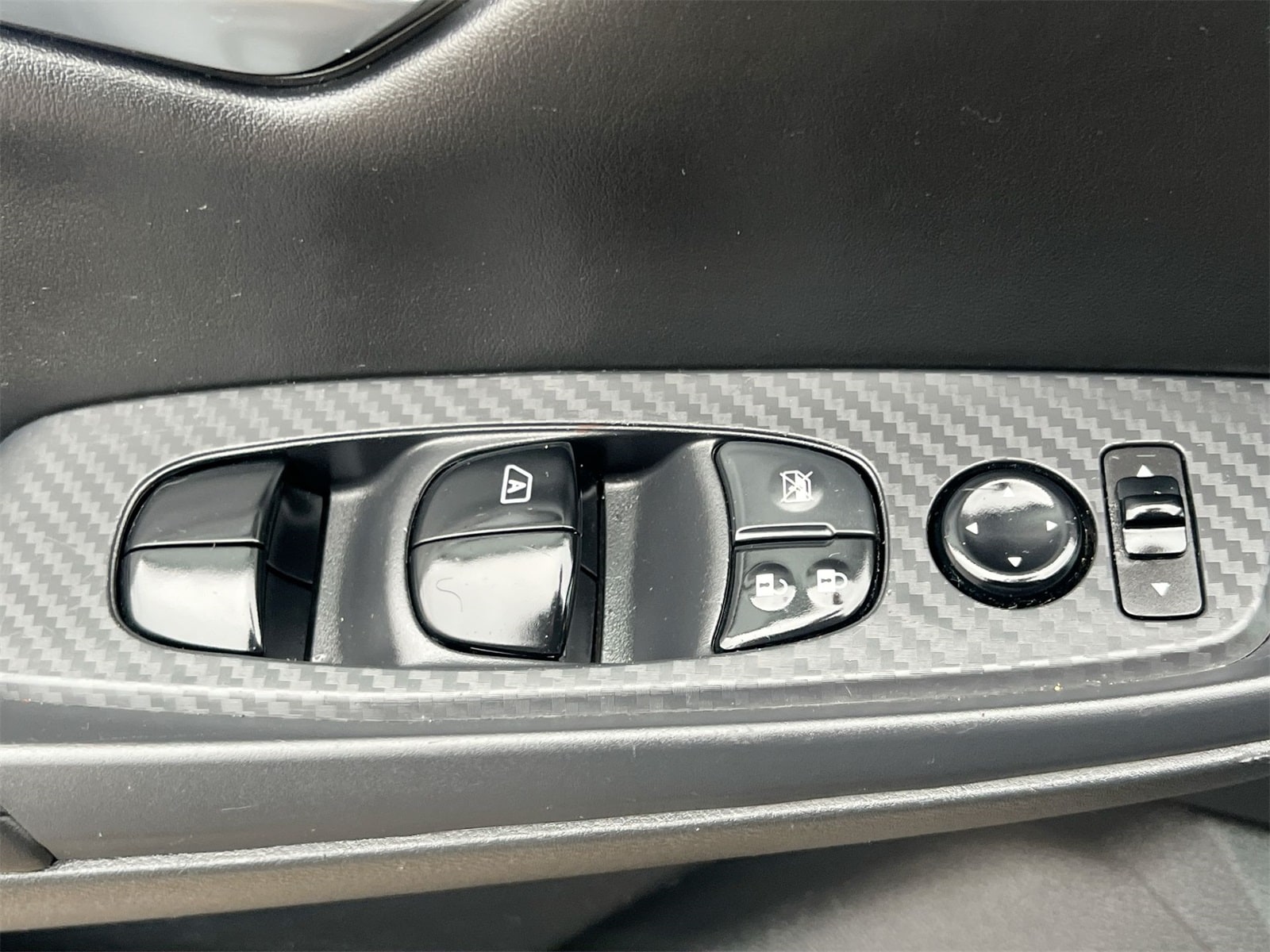 Thumbnail: 2021 Nissan Sentra - 17