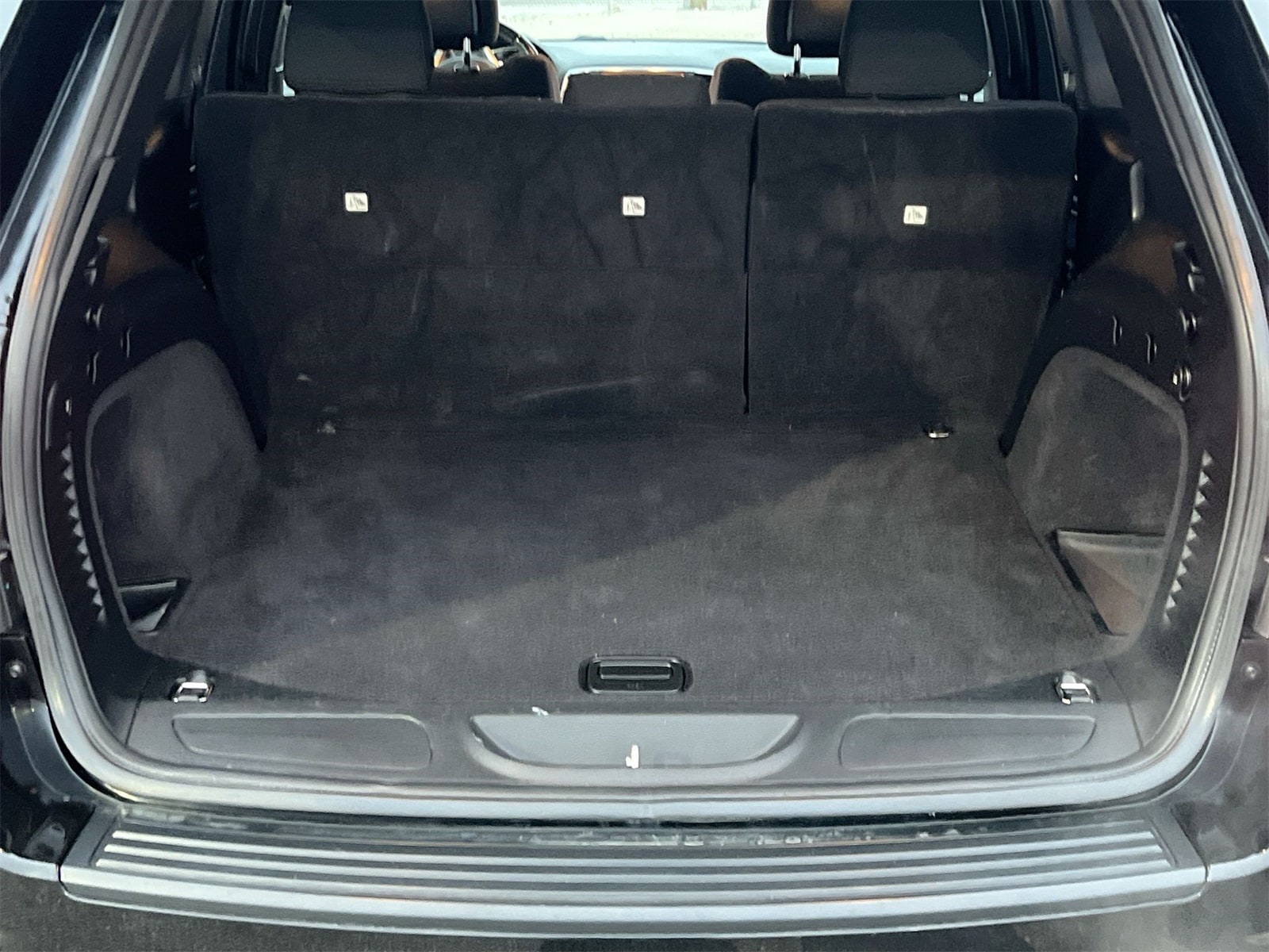 Thumbnail: 2020 Jeep Grand Cherokee - 32