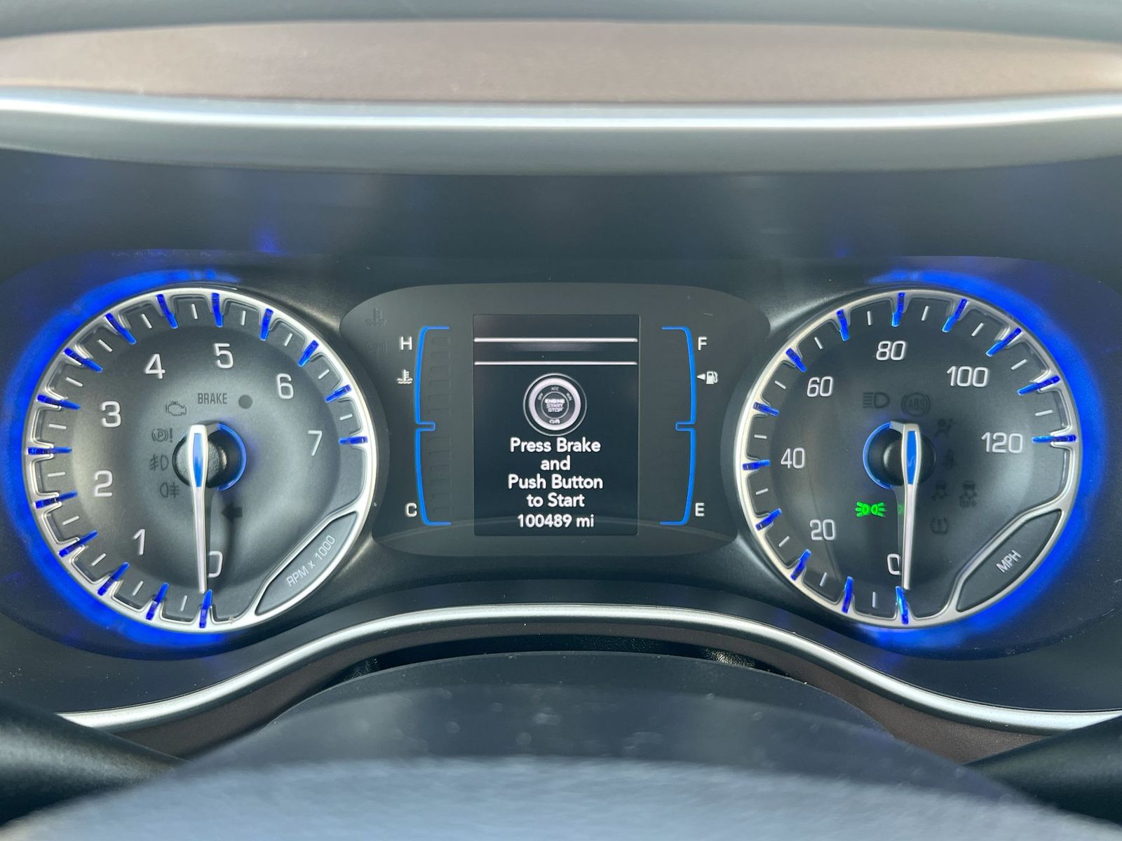 Thumbnail: 2019 Chrysler Pacifica - 34